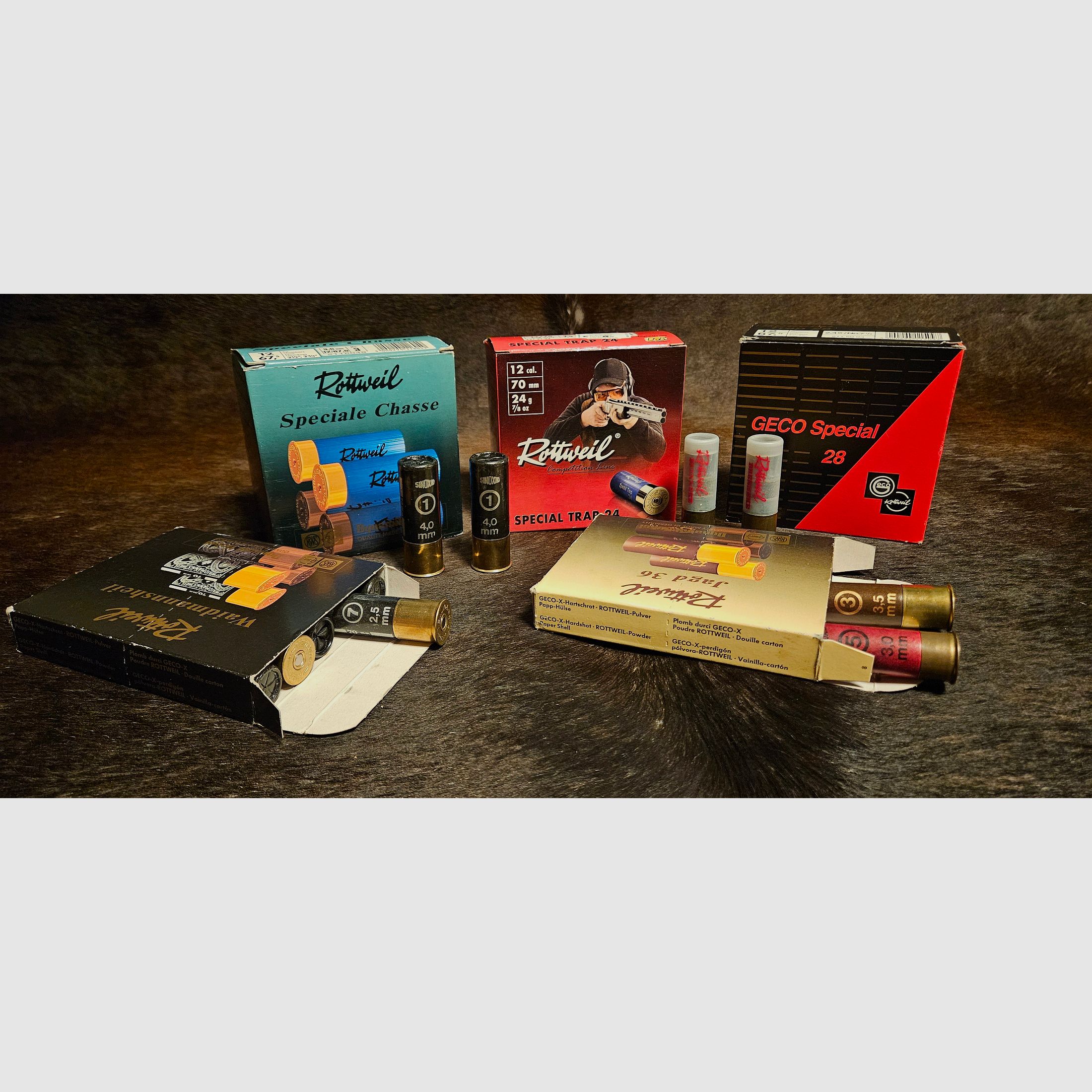 Gemischtes Paket diverser Schrotpatronen und FLG