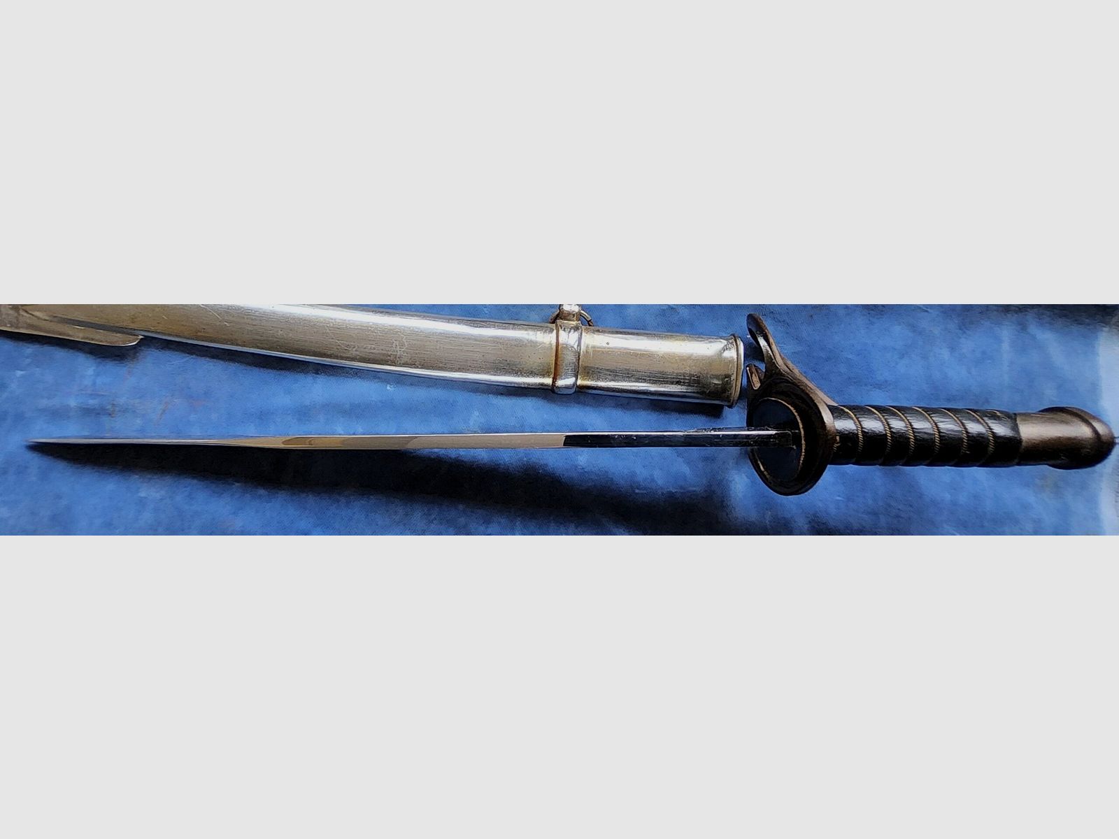 Short saber, image 7 of 8