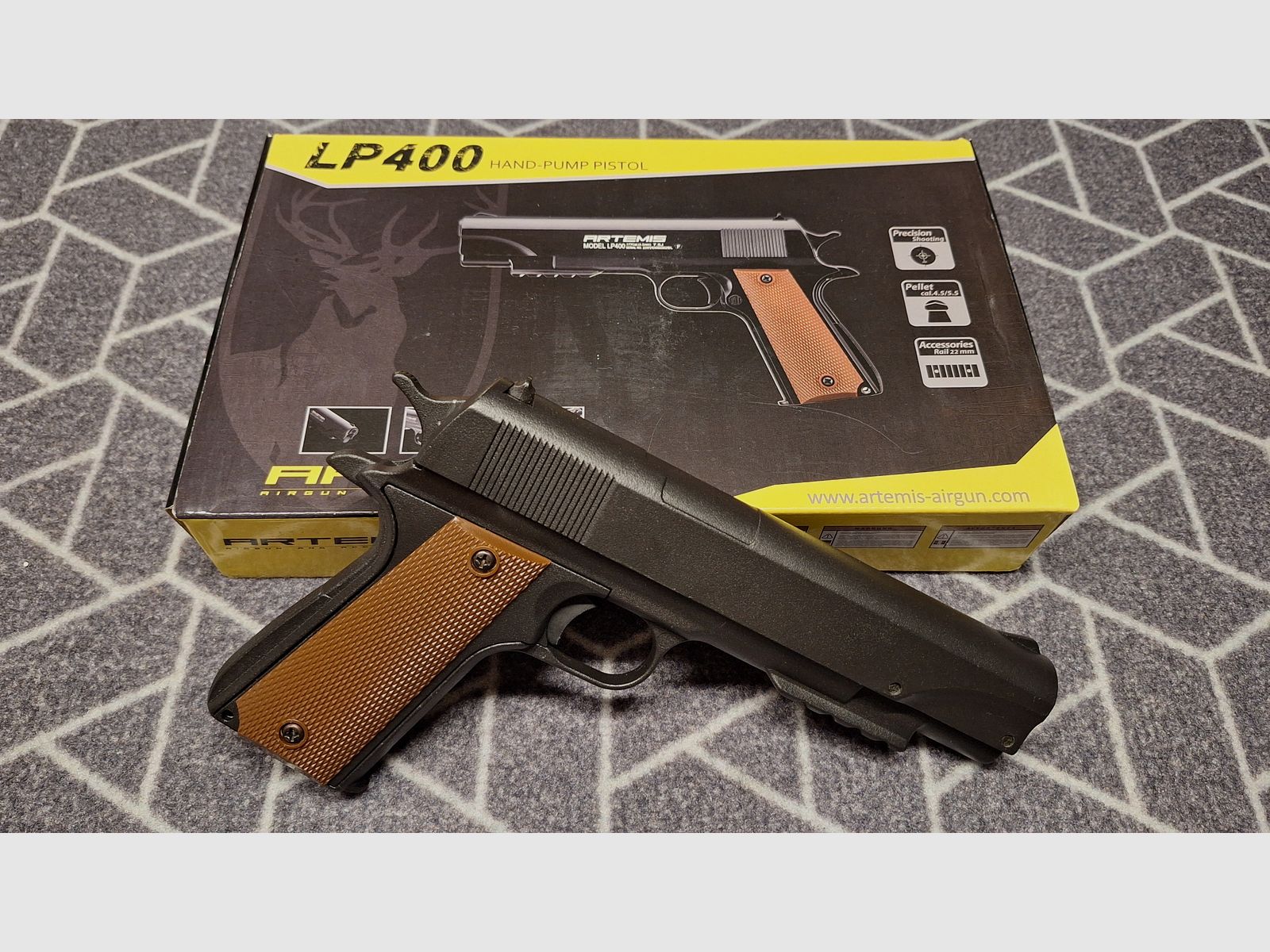 Pistola ad aria compressa Artemis LP400 5,5mm in stile 1911 - Come nuova