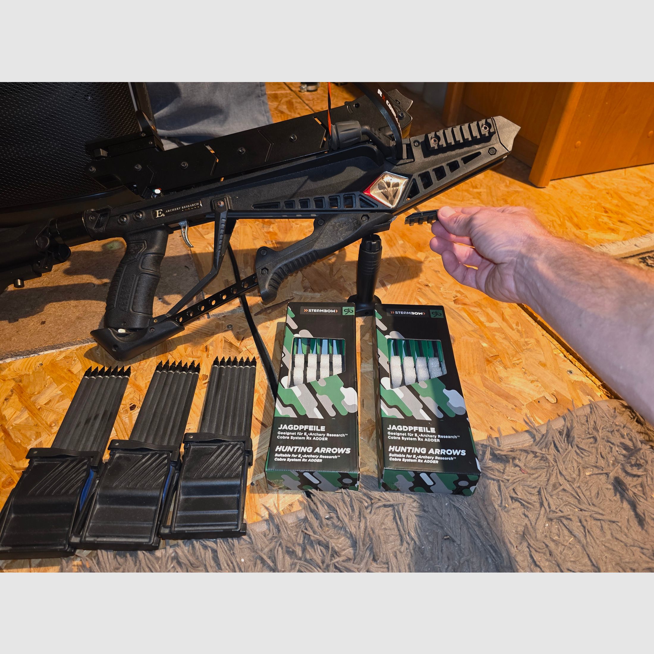 EK Archery Cobra System RX Adder arbalète + flèches de chasse Steambow + chargeur supplémentaire, image 1 sur 6