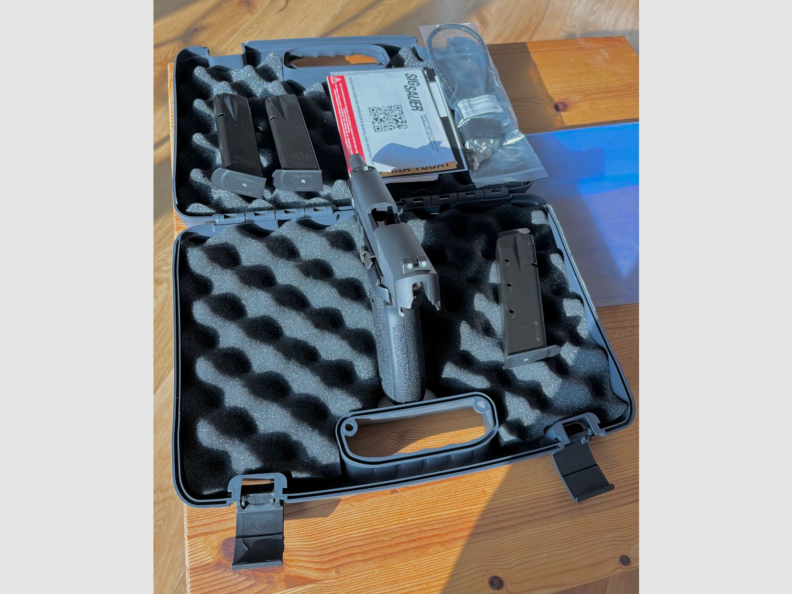 Sig Sauer P226 MK25