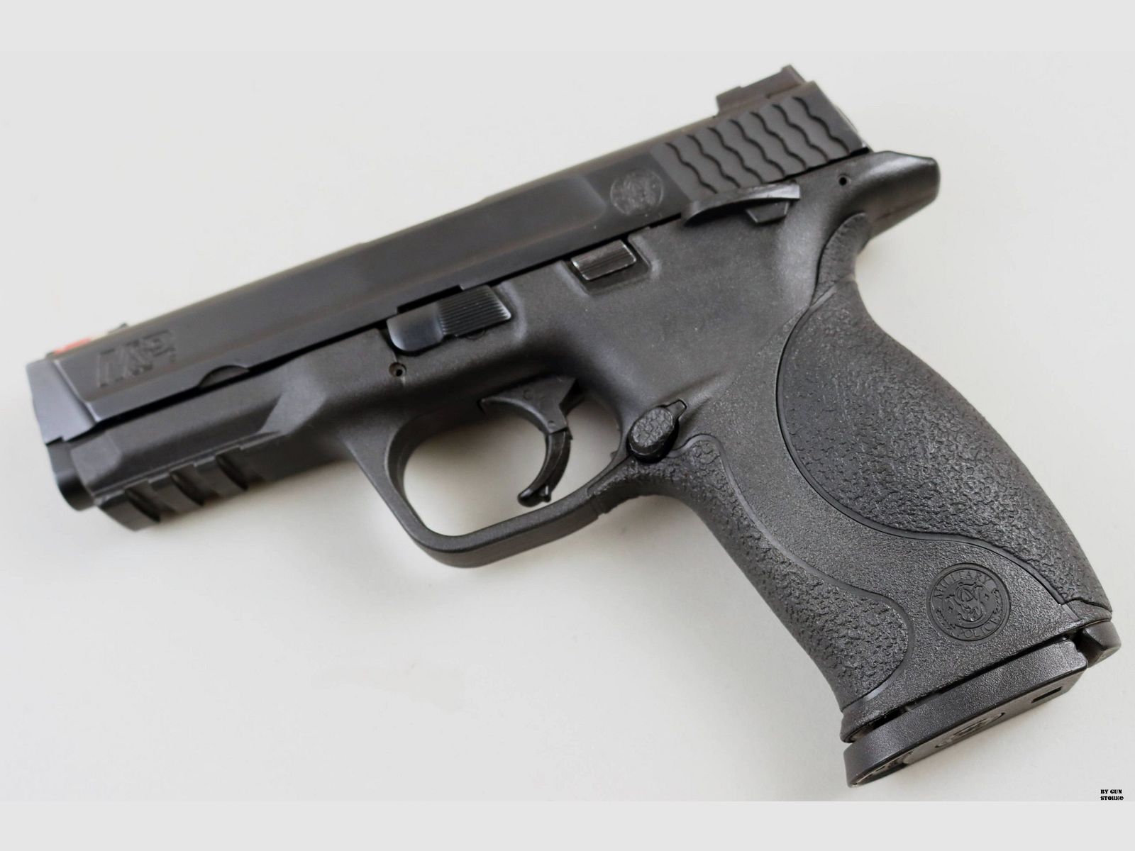 Pistola Smith & Wesson mod. M&P9 cal. 9×21 matr. HNN2416, imagen 2 de 10