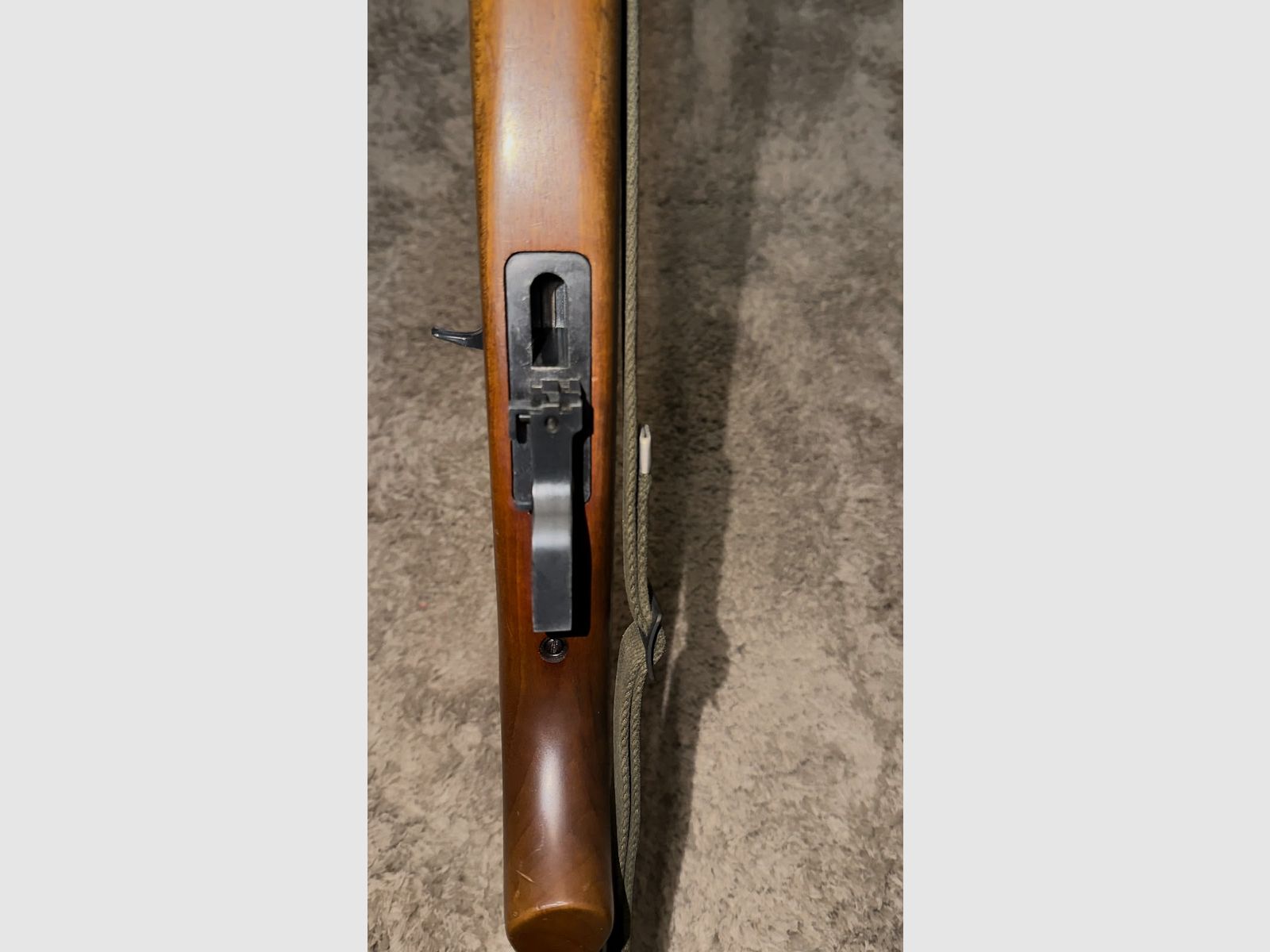 ERMA Mod. E M1 22 – Kal. .22 lr – Halbautomat im US-Carbine-Look mit Riemen, Bild 3 von 6