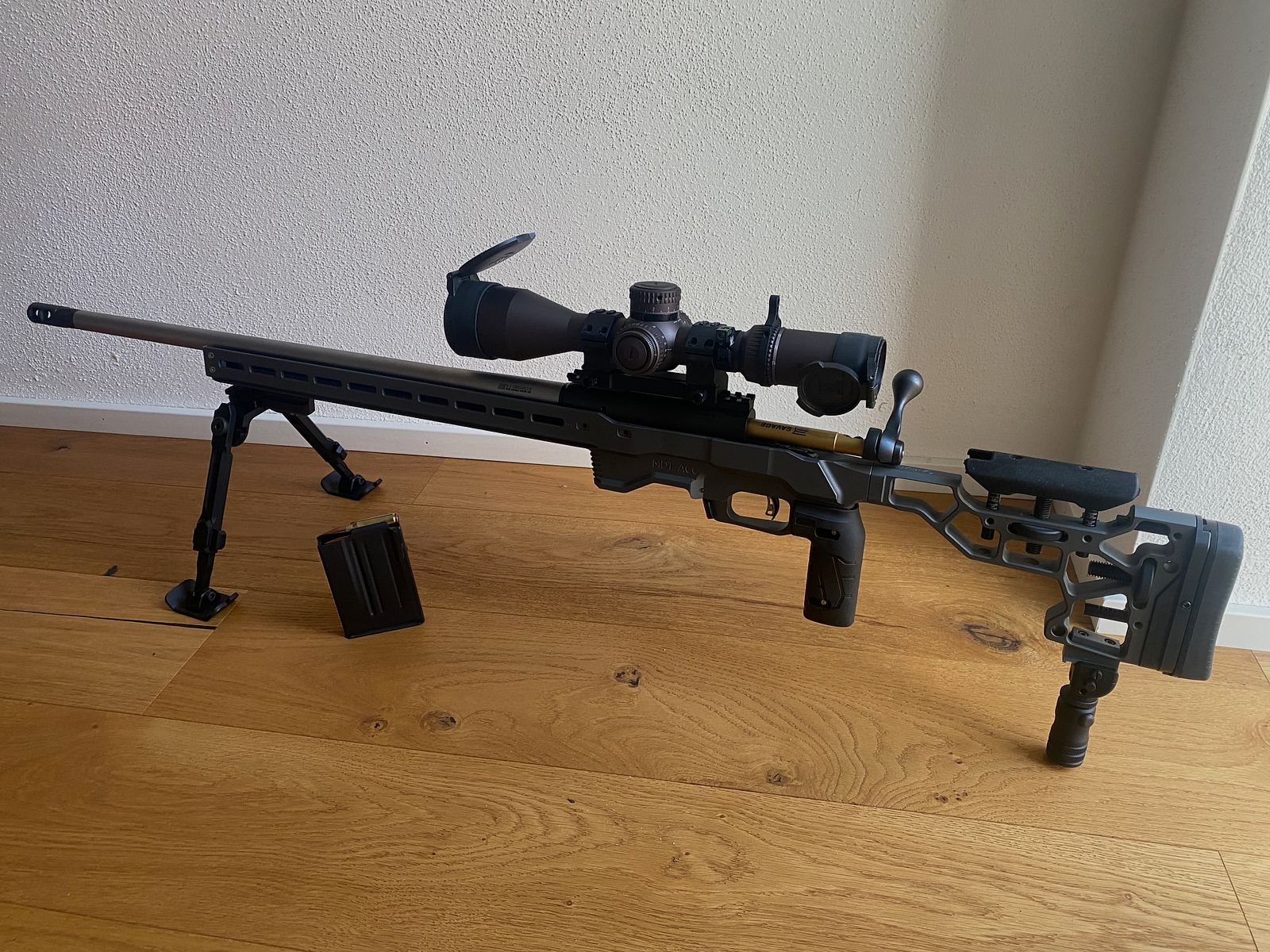 Savage 110 Elite Precision 6,5 Creedmoor MDT, Razor HD Gen II 4,5-27x56, Eratac Block, Fortmeier bipod