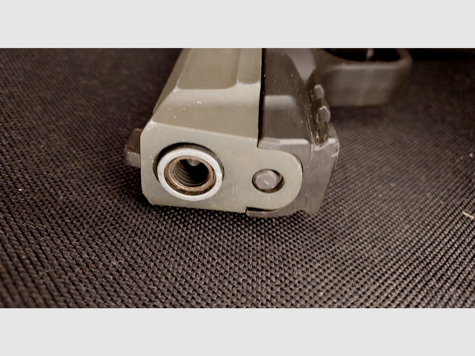 Smith & Wesson M&P 9C 9mm P.A.K. schwarz (PTB 984) mit 2 Magazinen (1 x verl.)