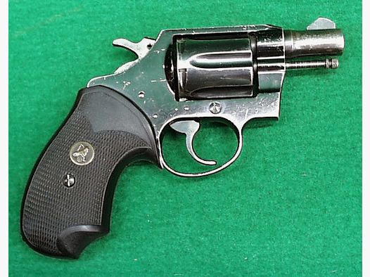 Colt Cobra Revolver 2