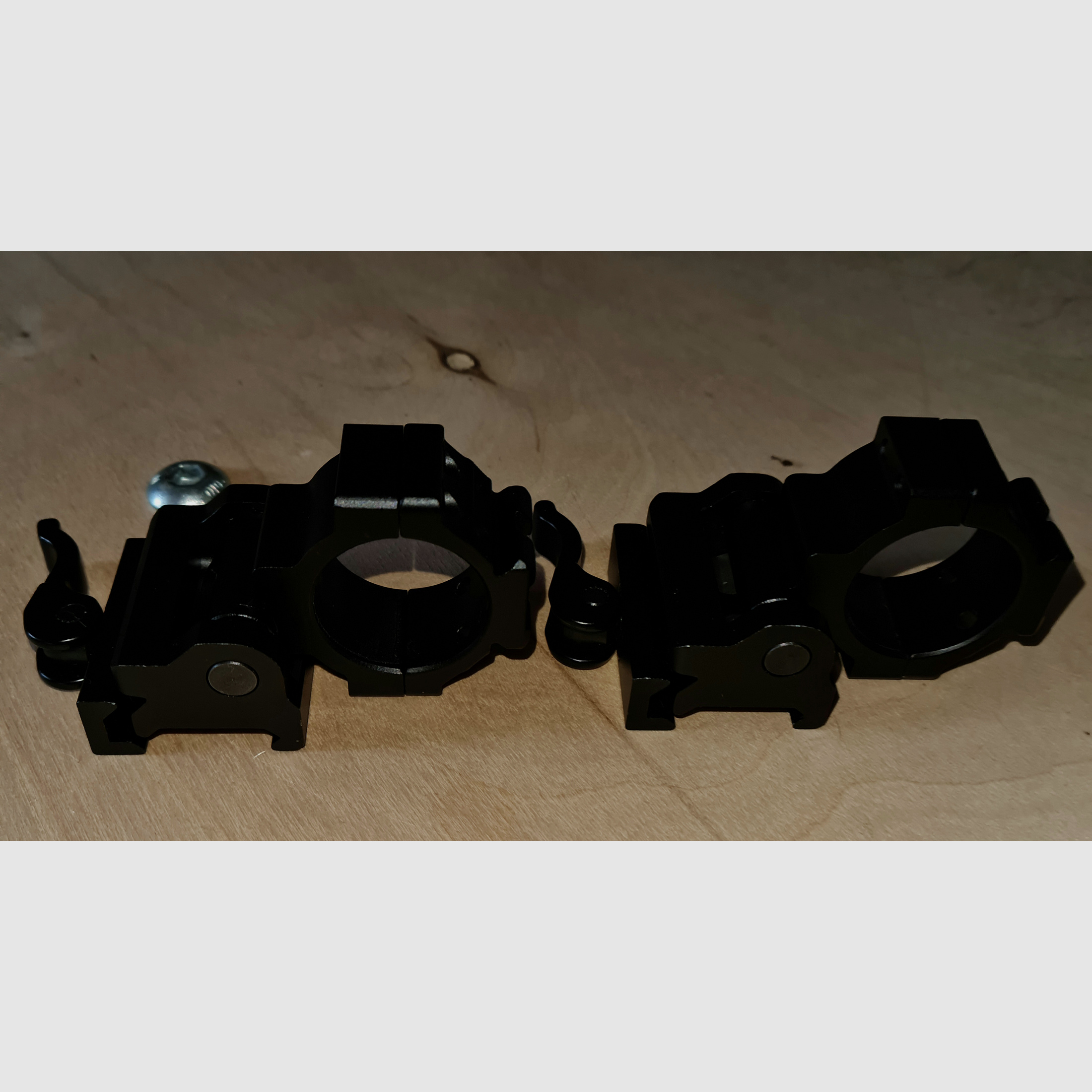 Mounting rings with quick release (Quick Detach/QD),