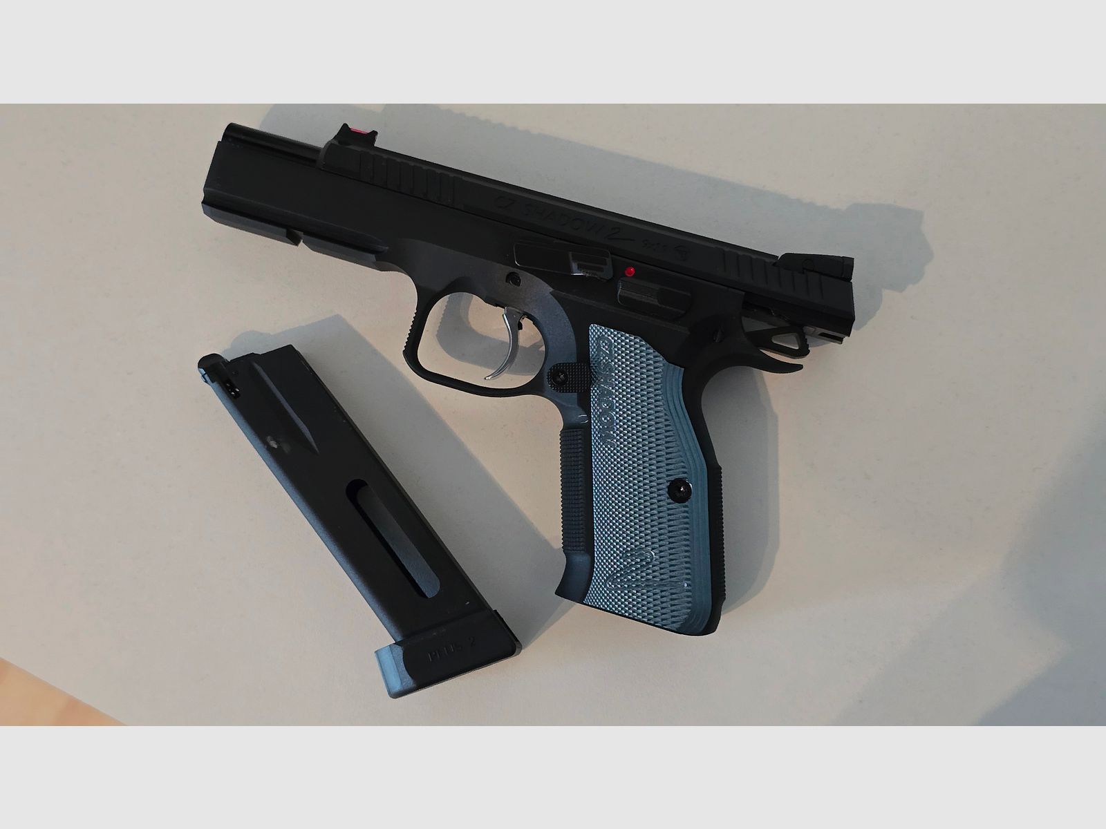 CZ Shadow 2 CO2 Luftpistole Kal. 4,5 mm BB Vollmetall Blowback schwarz