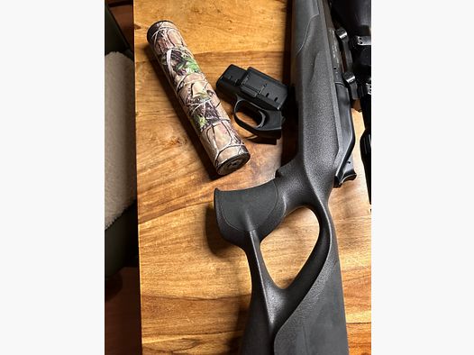 Blaser R8 Professional Success in .243Win con nuova montatura Blaser, inclusi silenziatore Stalon W110!