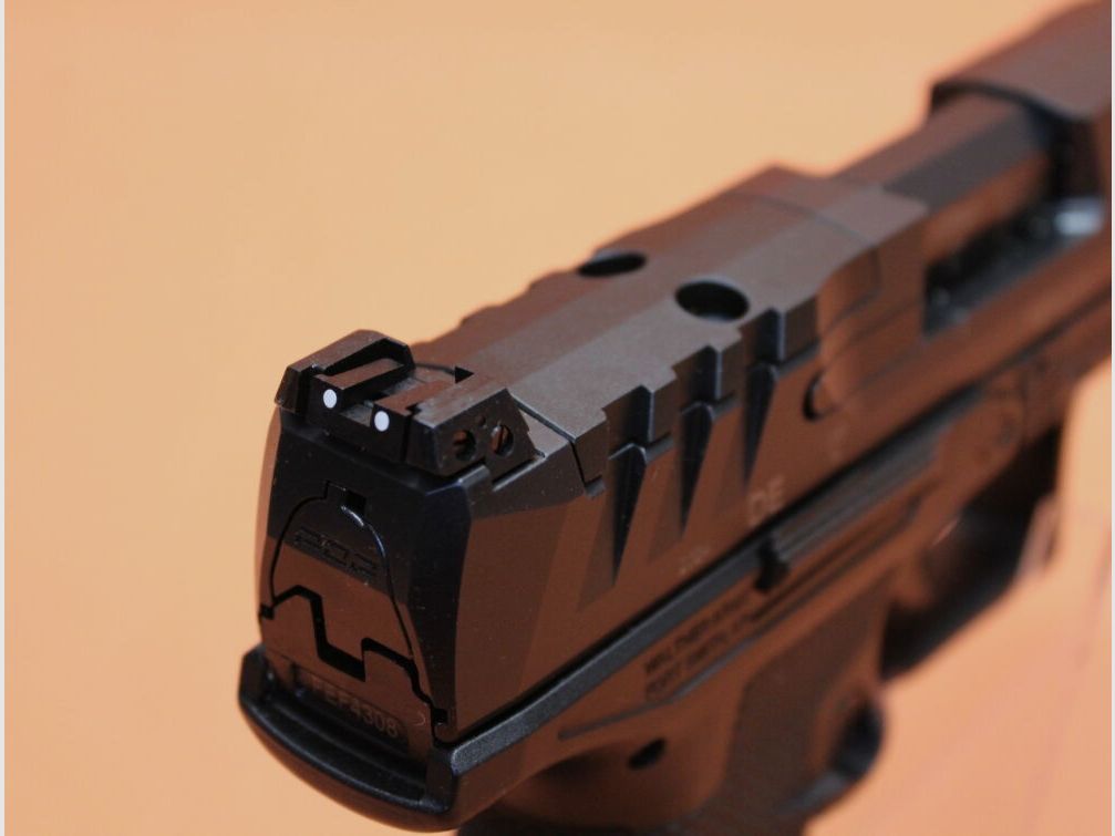 Walther Ha.Pistol 9mm Luger Walther PDP Full Size 4.5" Polygon barrel/ Optics Ready/ (9mm Para/ 9x19)