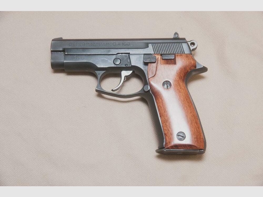 Sig Sauer P226 Lizenzfertigung Astra 100	 inkl. Holster