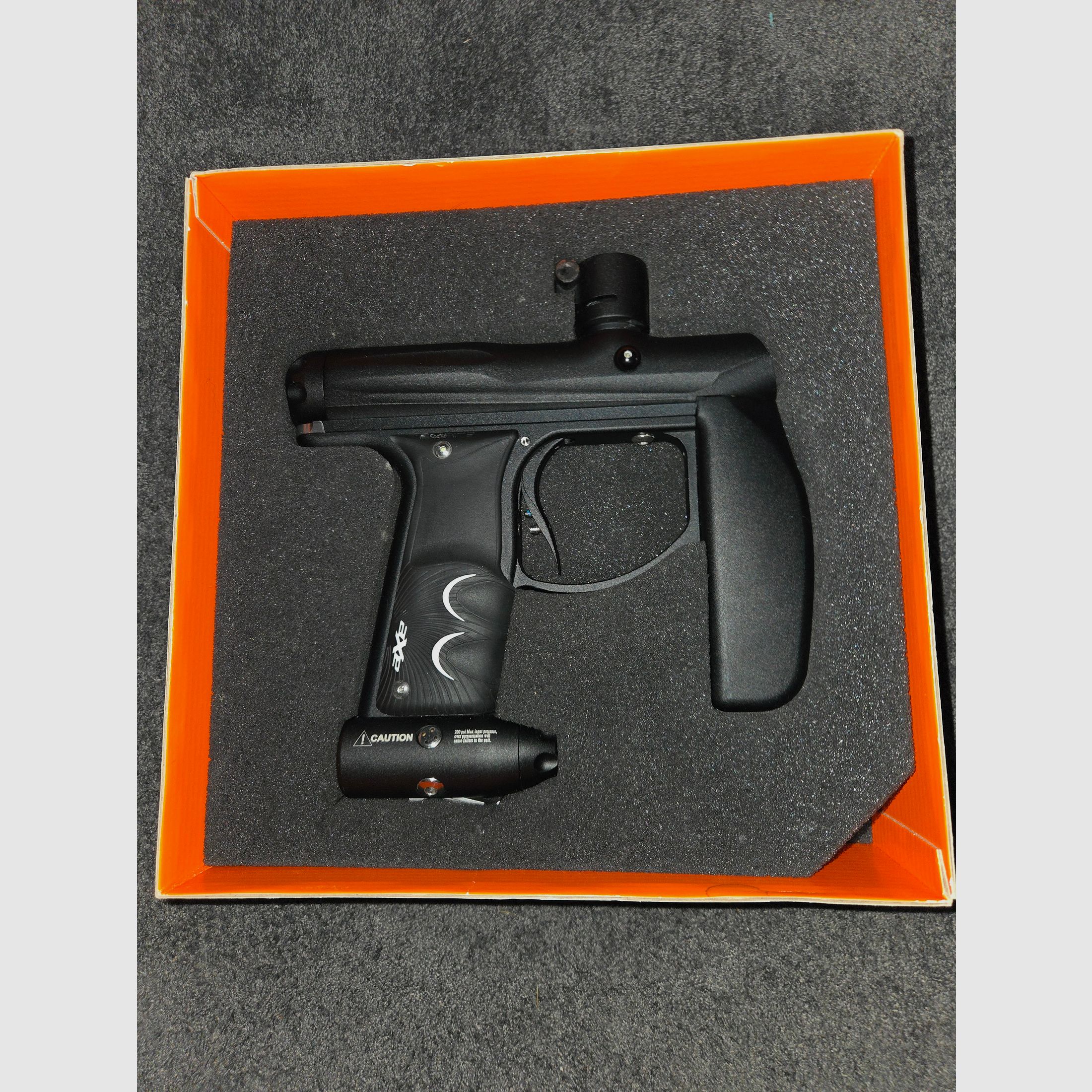 Empire Axe 2.0 – guter Zustand – Wartung empfohlen