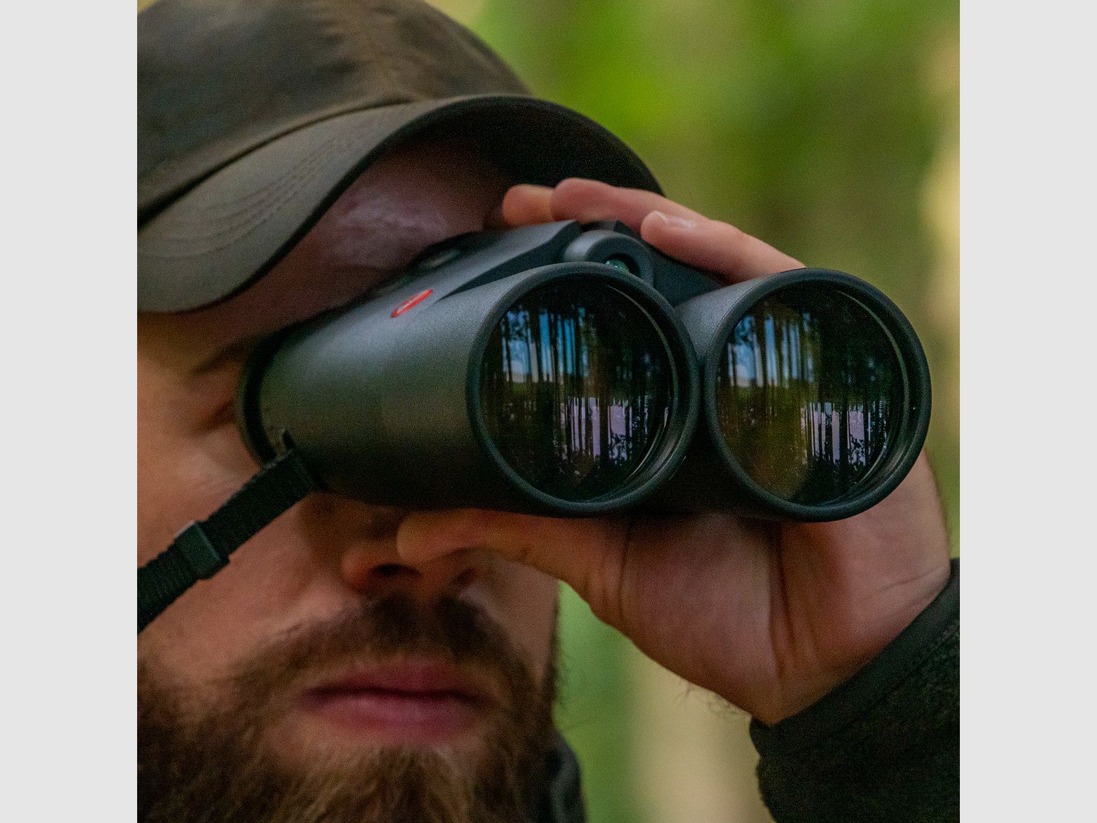 LEICA binoculars with rangefinder Geovid 8x56 R