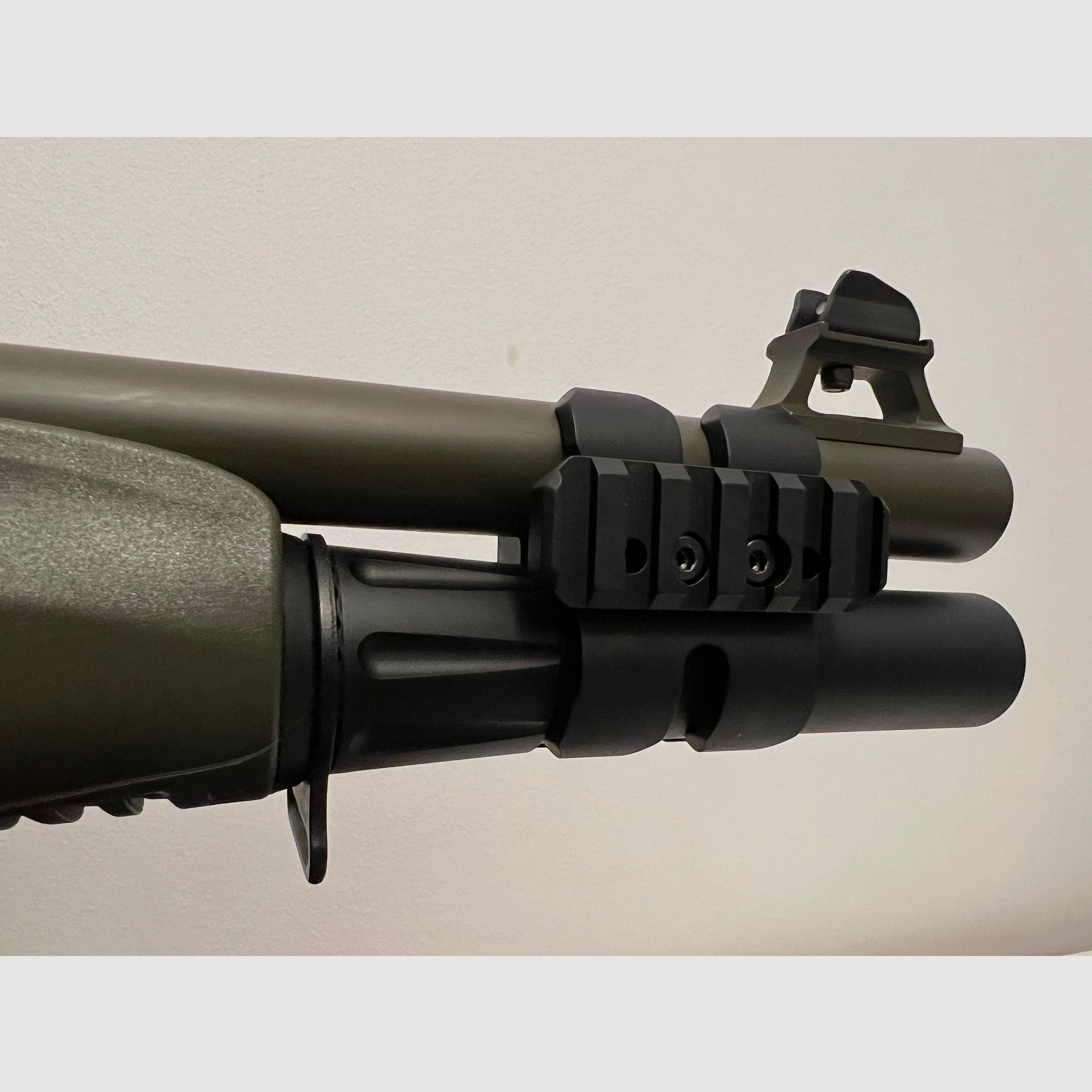 Beretta 1301 Tactical OD Green z akcesoriami od Toni System