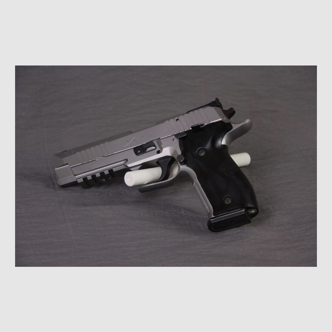 SigSauer	 P226  X-Five