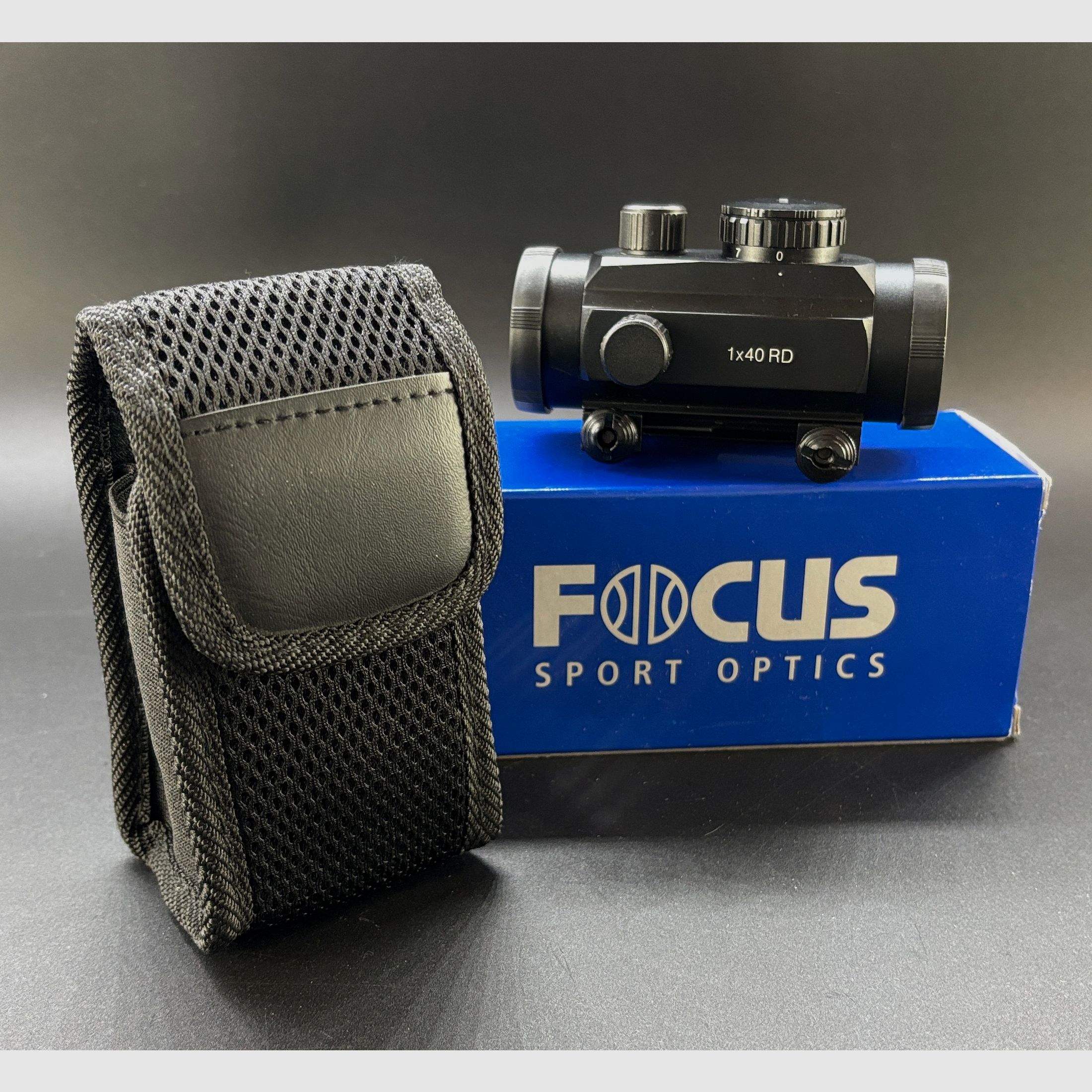 Exhibitor FOCUS In Sight Red Dot 40 with bag 108631-2