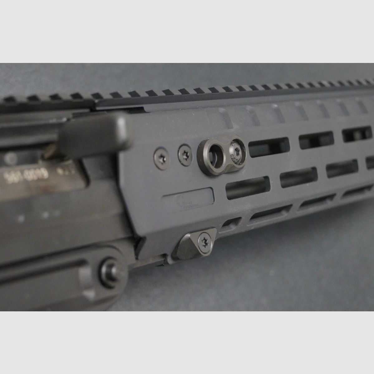 Sig Sauer SG561, afbeelding 7 van 10