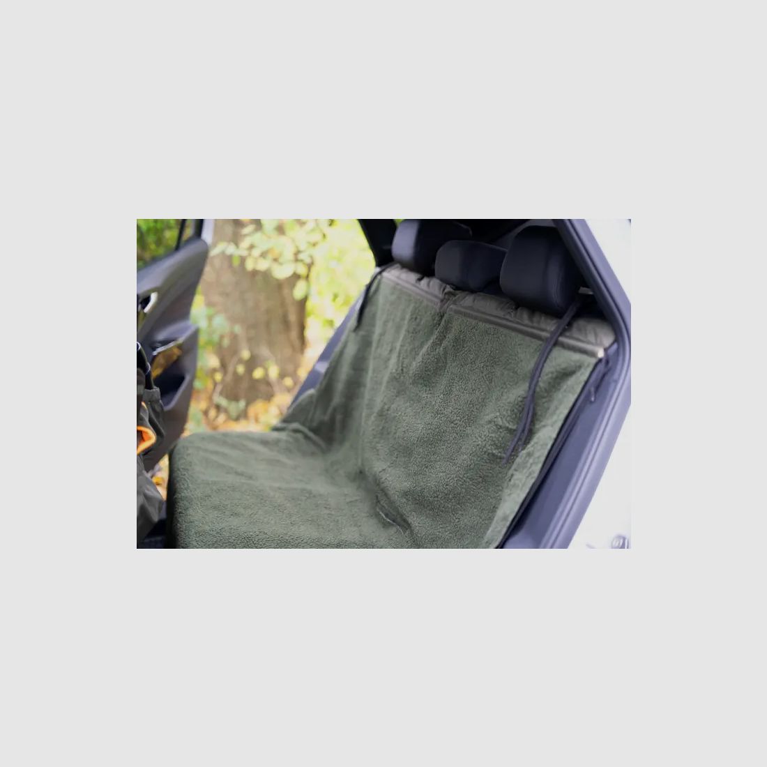 Hubertus car gun case with rear seat cover