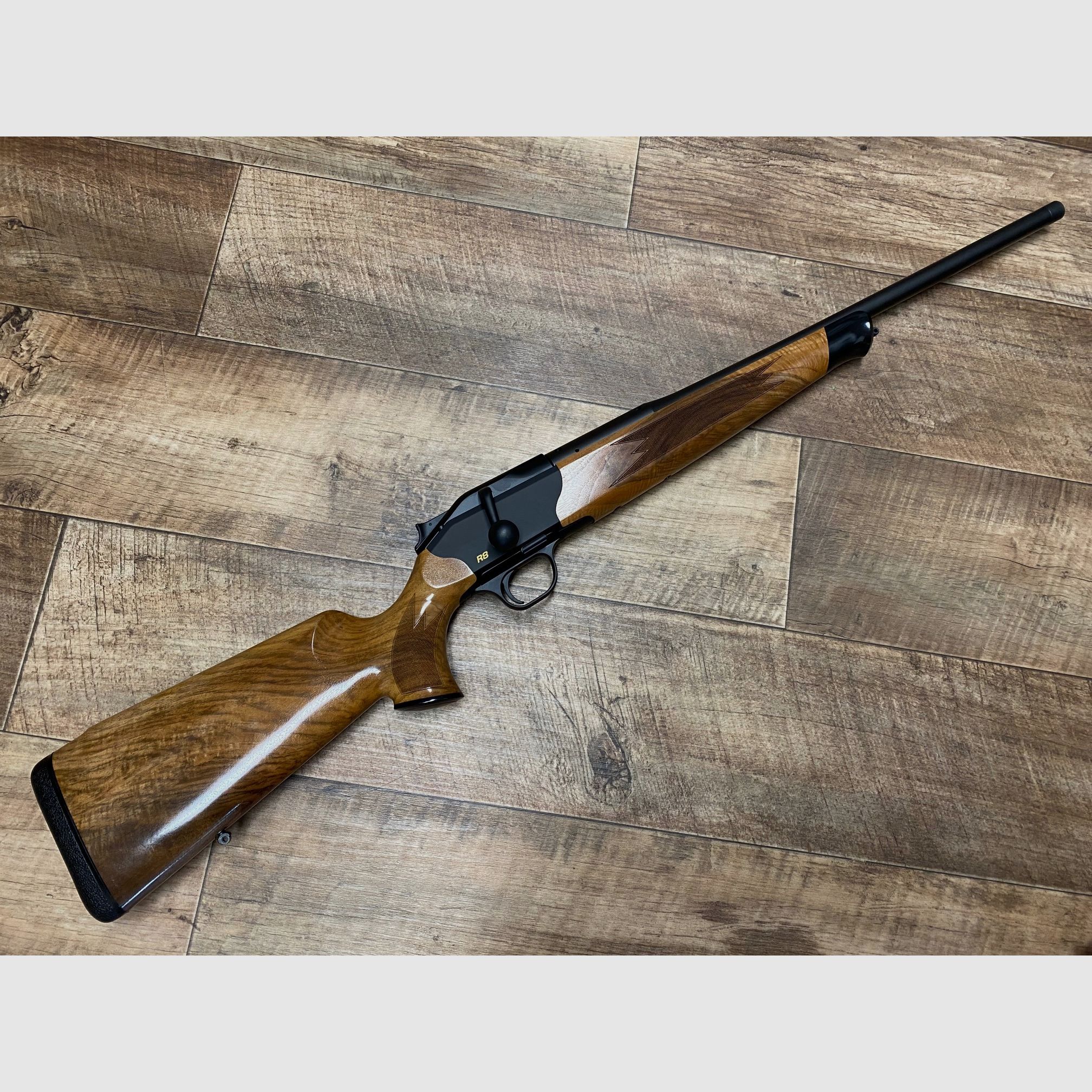 Blaser R8 Intuition mit  B2 3-18x50 IC S QDC+ www.waffenhandel-kraus.de nähe Nürnberg   