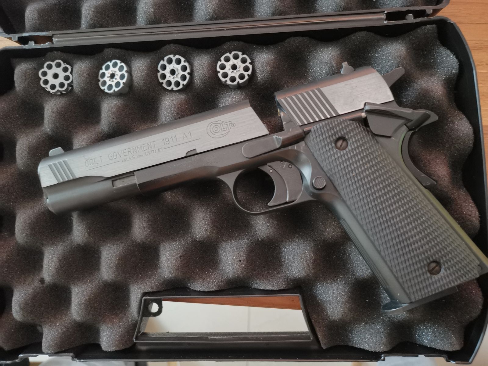 Colt Government 1911 A1 Co2 Dark Ops