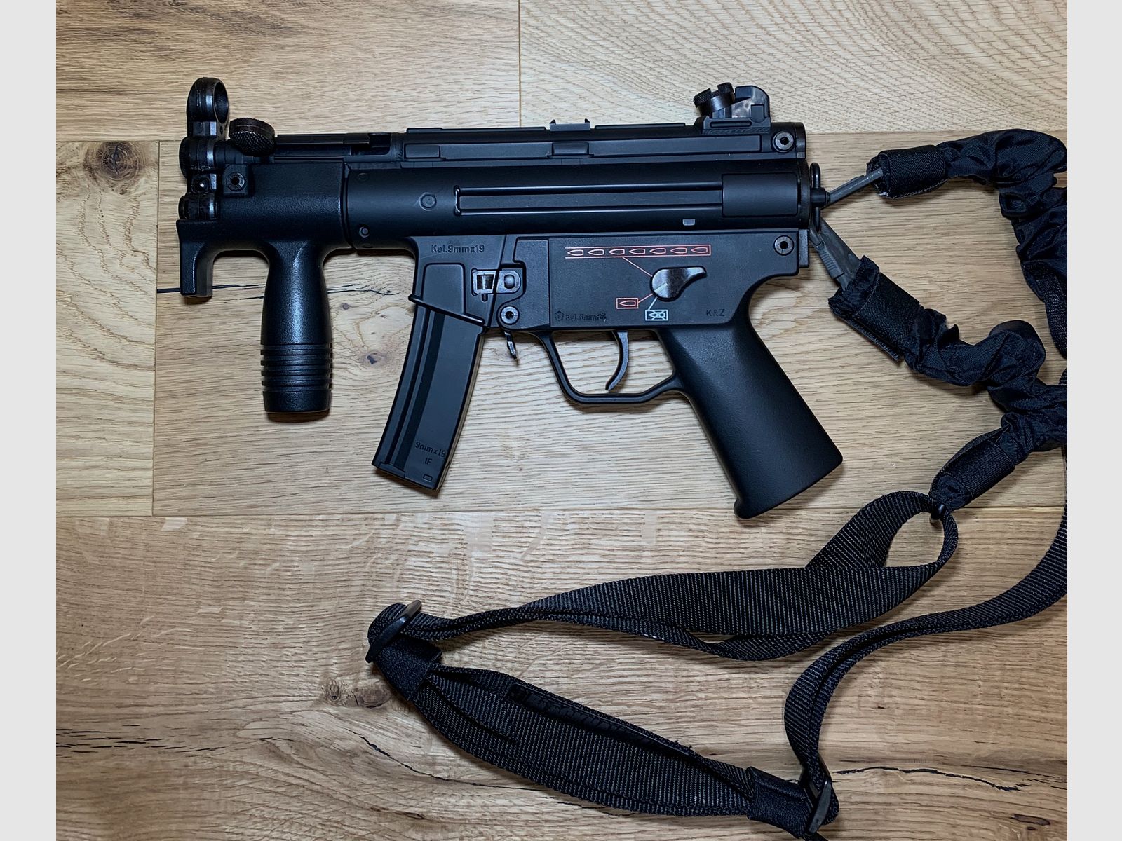 Tokyo Marui Heckler & Koch MP5K A4 Kurz AEG Softairpistole