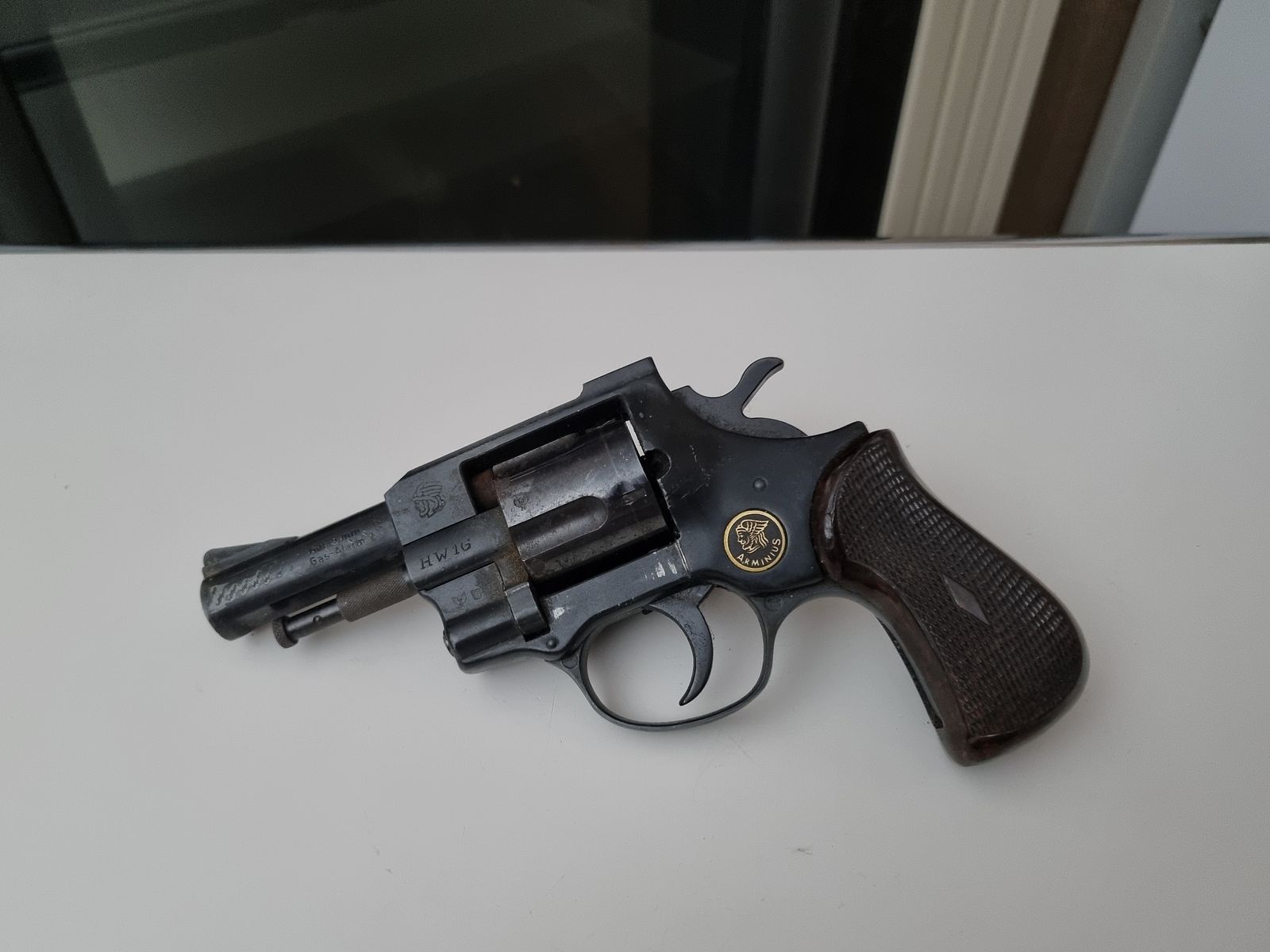 Arminius HW 1G blank firing revolver + accessories