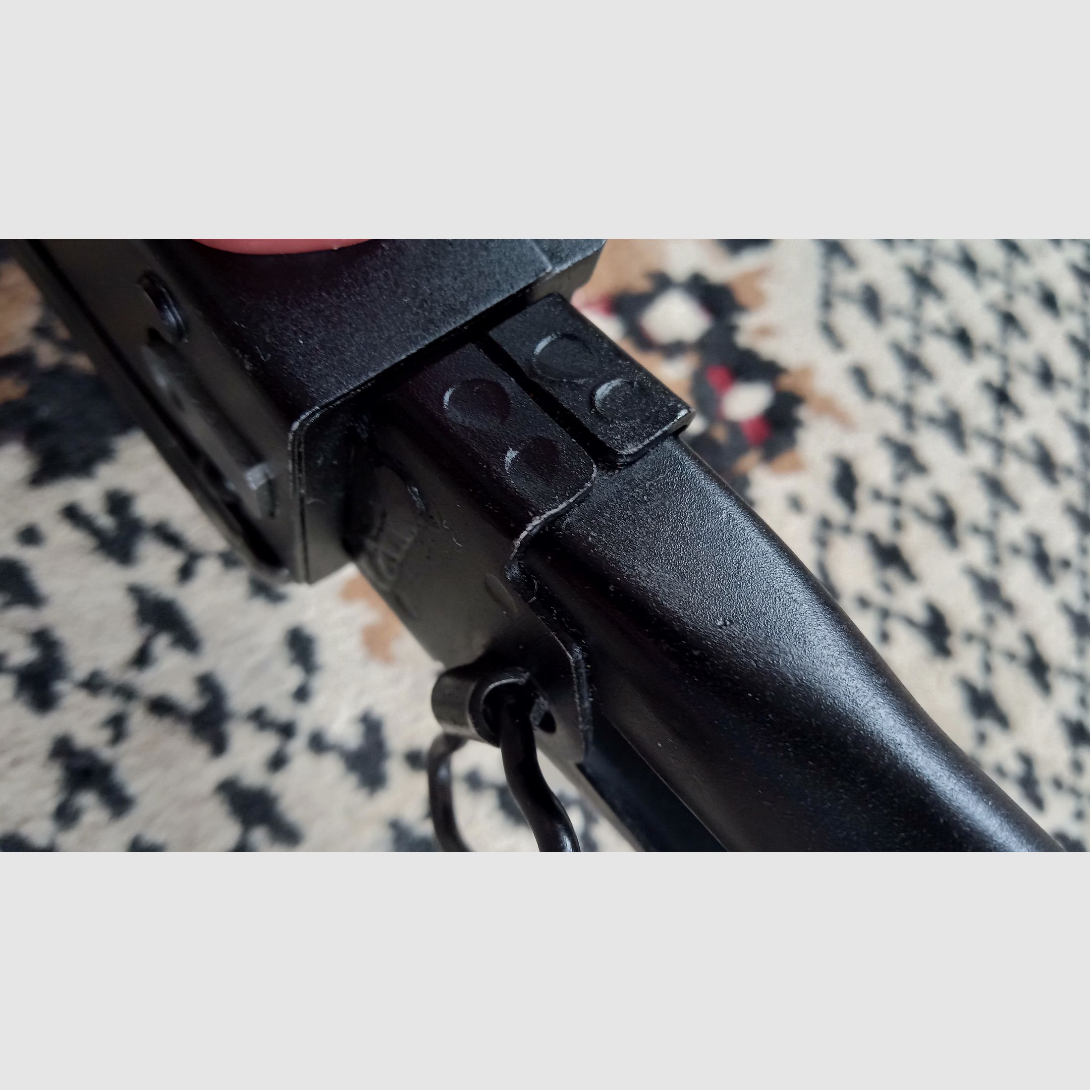 Absolument de haute qualité et proprement fabriqué russe 5,5 mm Saiga / Izhmash Squelette Crosse pliante pour AKS-74 / AK Crosse pliante 5.5 Triangle Side Folder