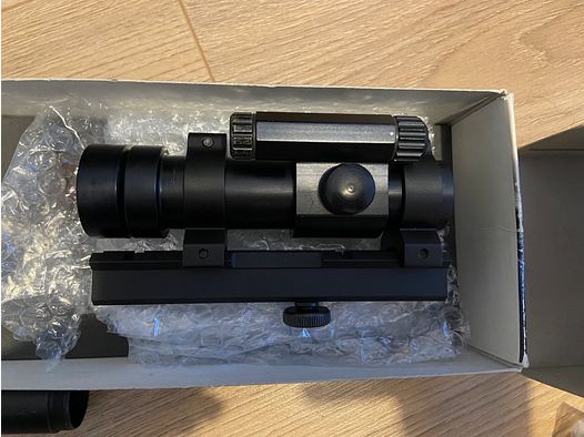 Aimpoint 5000XD Set in OVP Rotpunktvisier / Reddot mit Carry handle Weaver Mount - Top Zustand