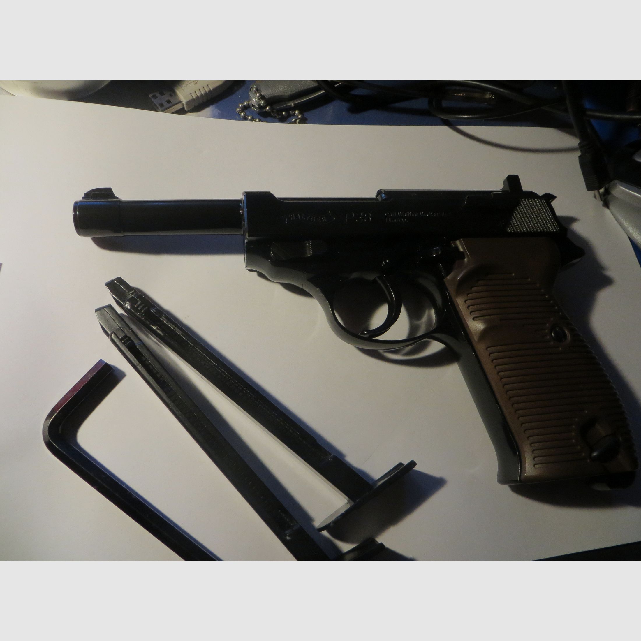 WALTHER P 38 co2 als nieuw fabrieksgereviseerd