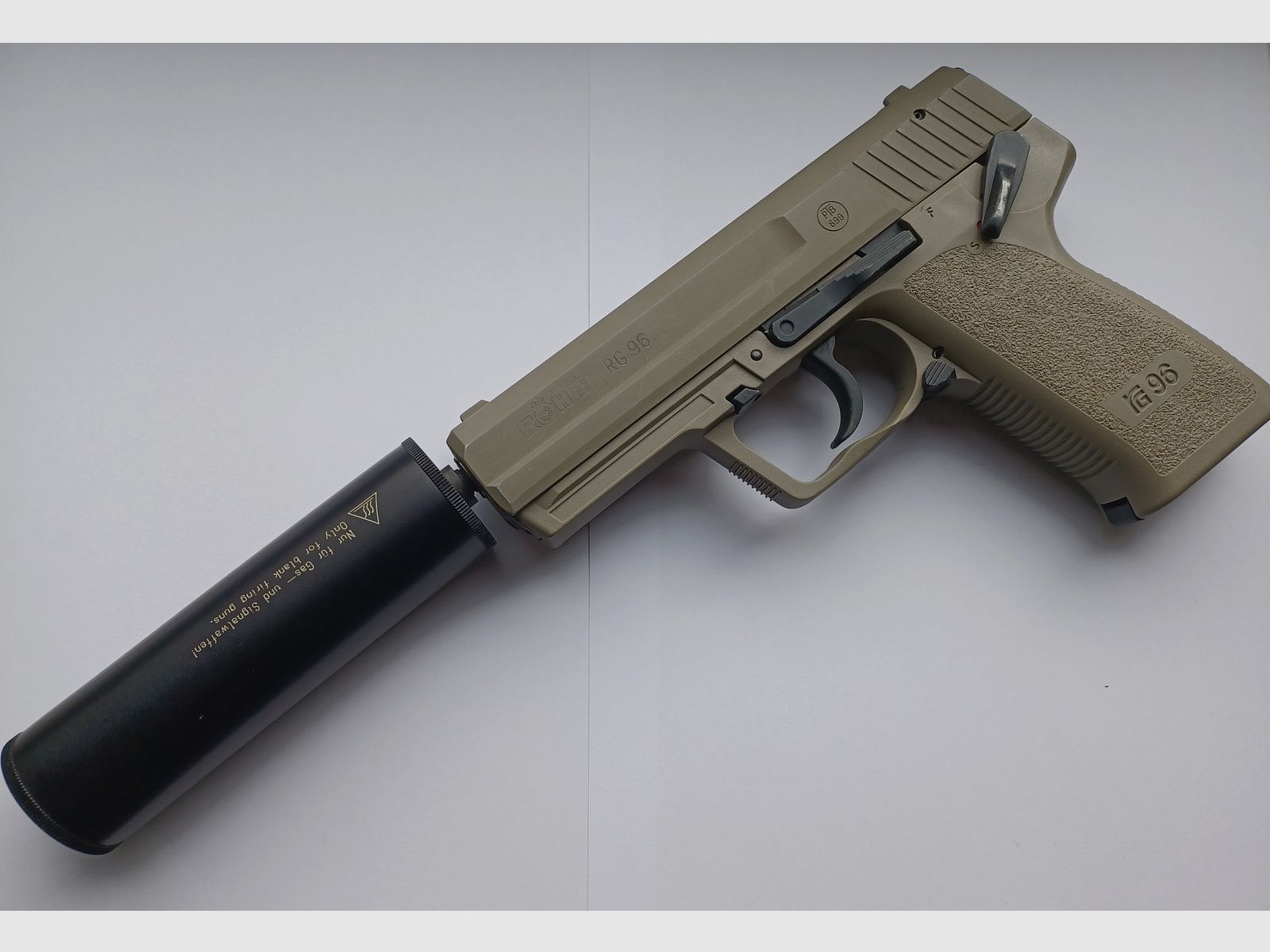 Röhm RG96 ICON GREY cal. 9mm P.A.K.
