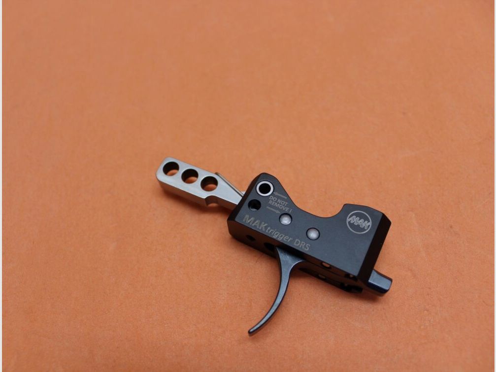 MAK. AR-15 Einstellbarer Sportabzug gebogen MAKTrigger DRS (ca. 11-30,0 N) , z.B. Aim15/OA-15/HERA