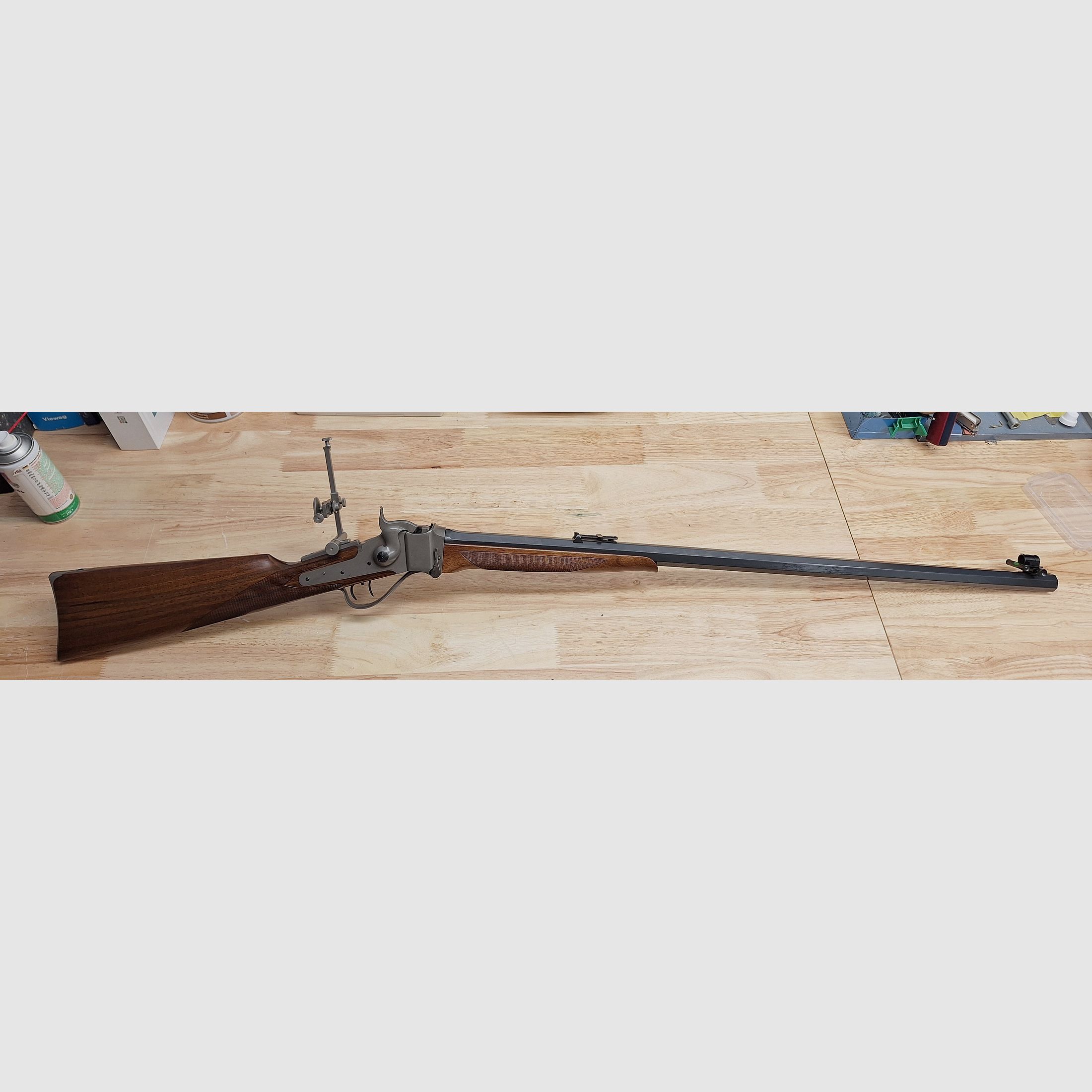 Sharps-geweer .45-120 Sharps met spindeldiopter