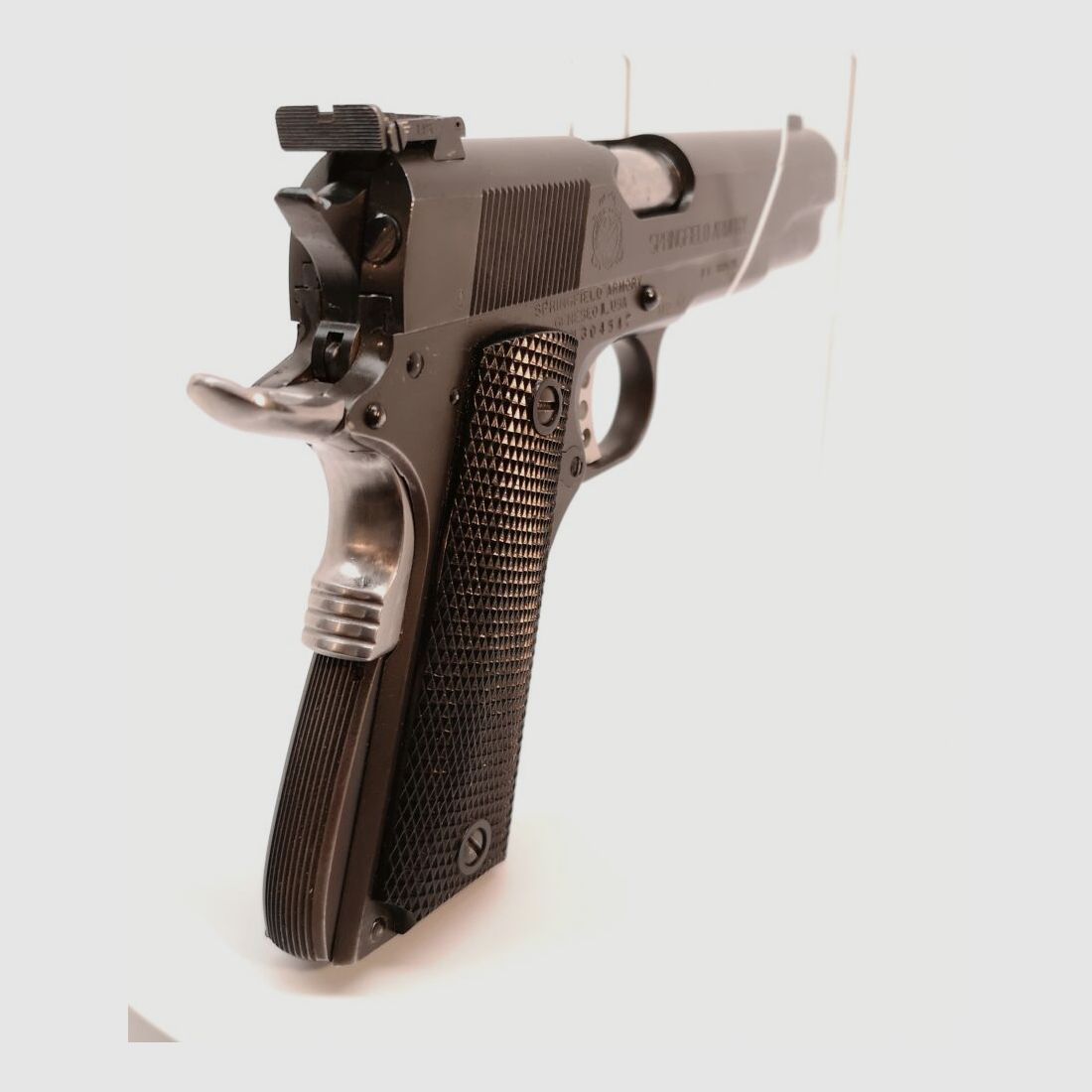 Springfield 1911-A1, reichhaltiges Zubehör