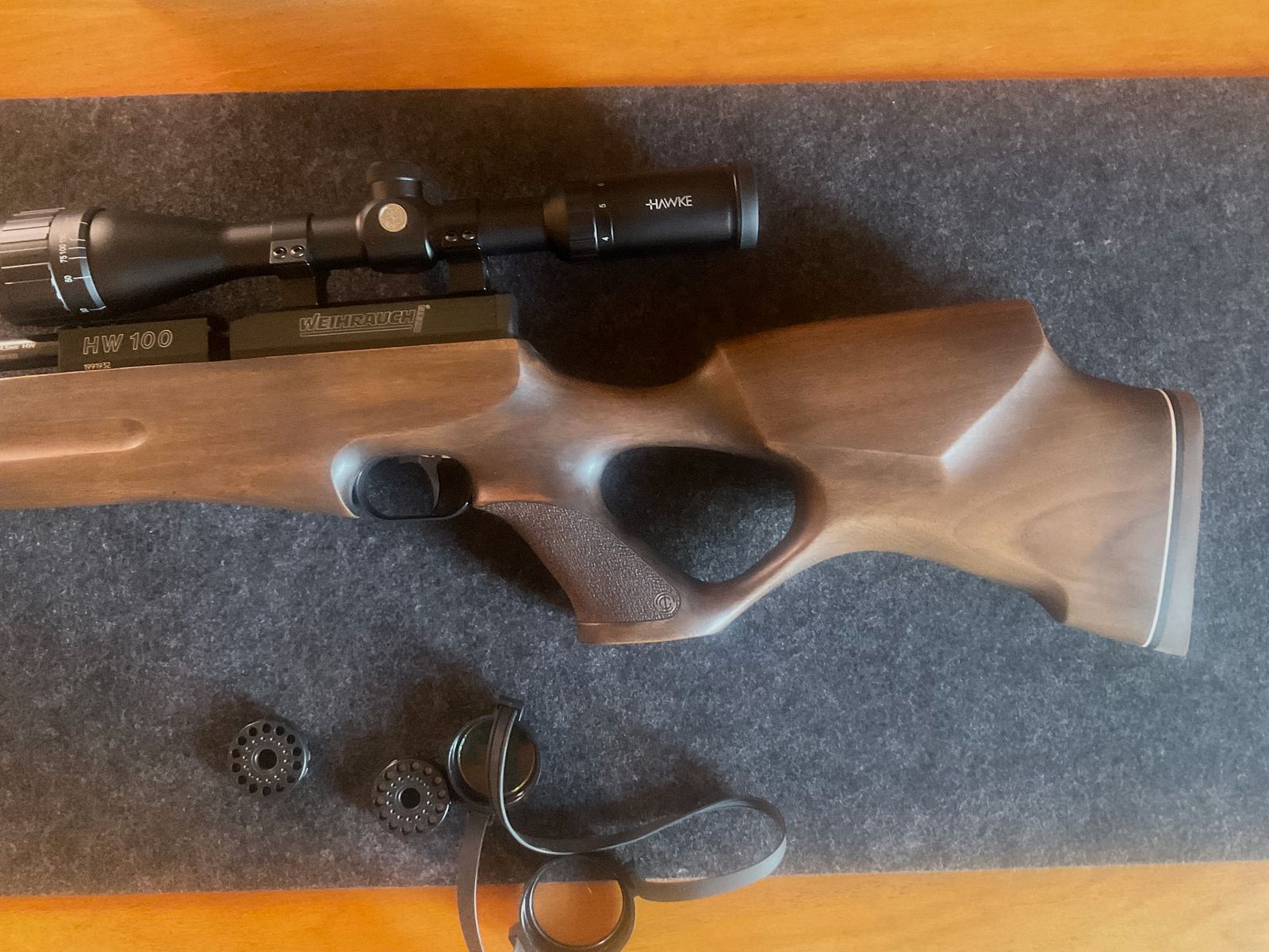 HW 100 T silencer, Hawke 4-12x40 and case (Tectake) 6/2024