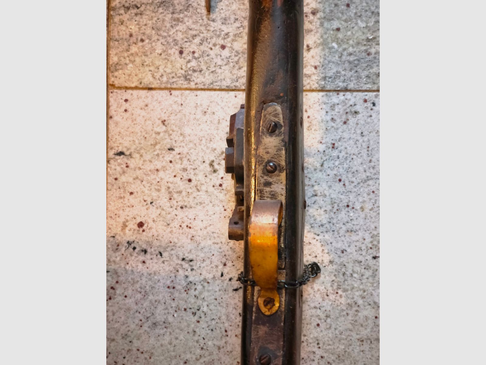 Steinschlossgewehr mit Bajonett und Puntze