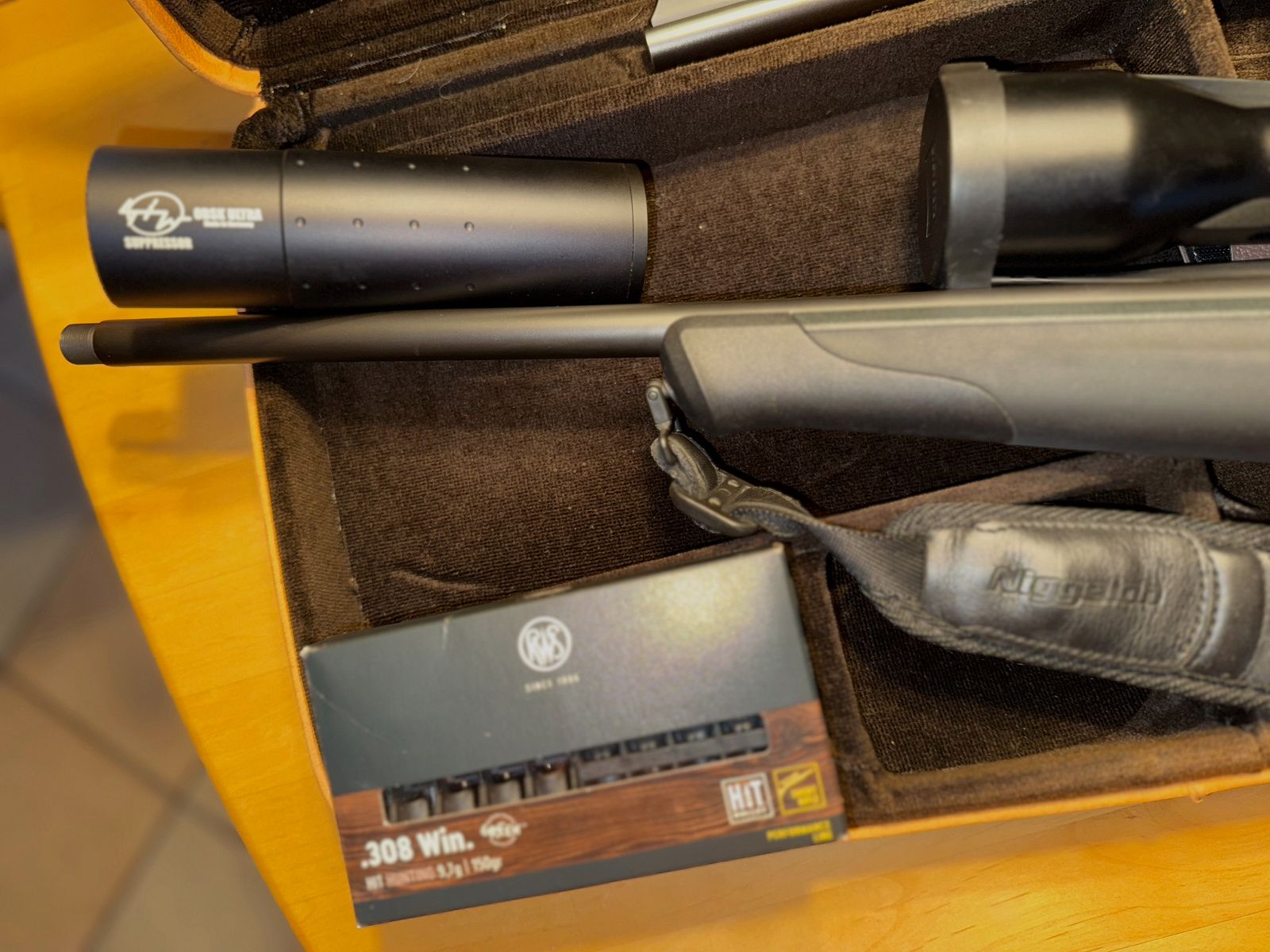 Verkaufe Blaser R8 Professional Success, R8 Kal.  .308Win mit jagdfähigem Zubehör 