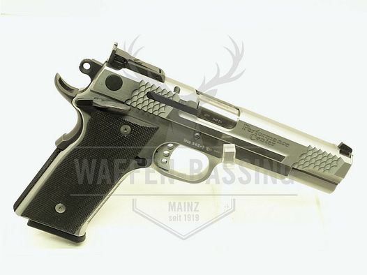 Smith & Wesson PC 945-1