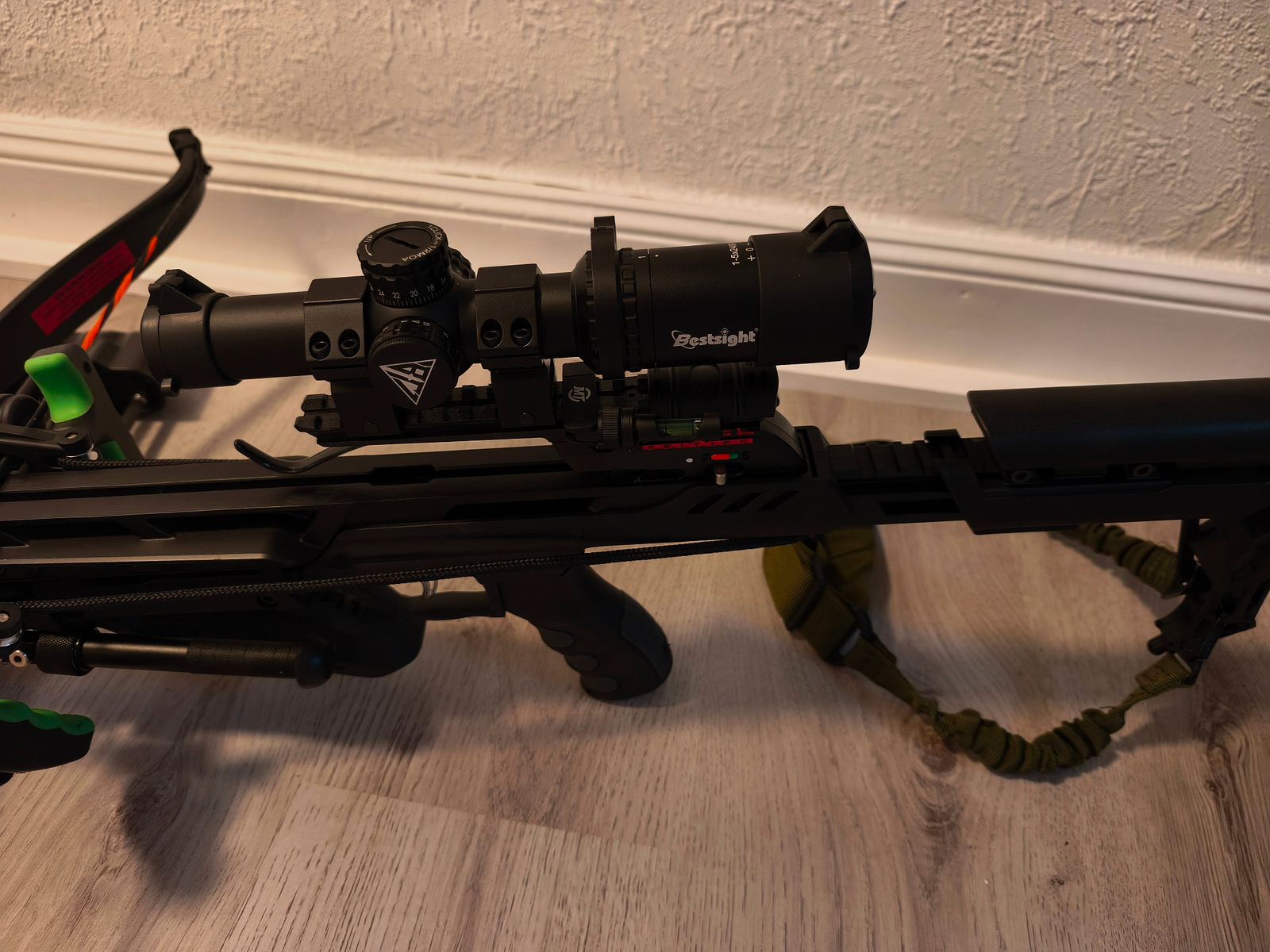 Arbalète à poulies neuve NP 450€