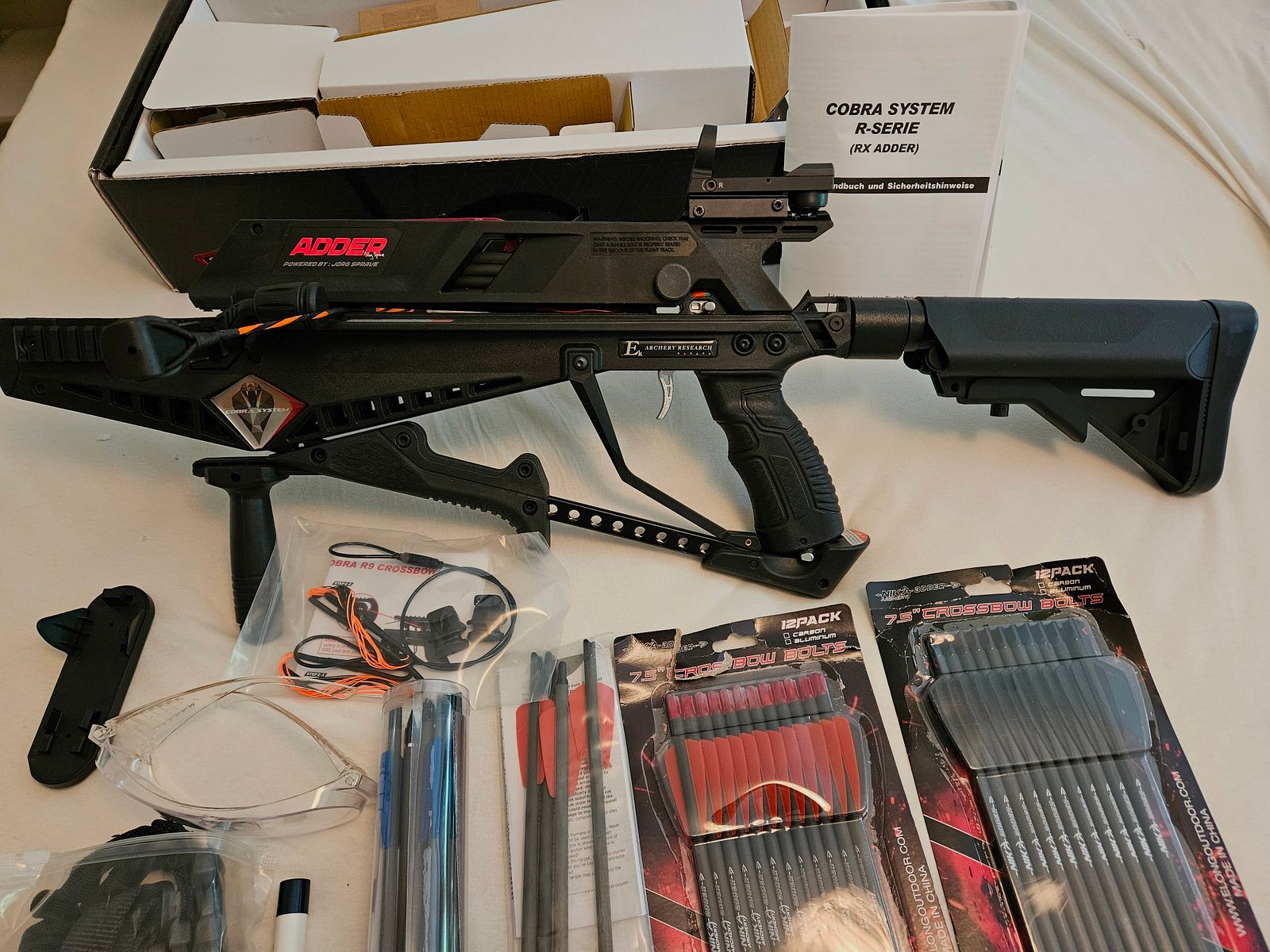 EK Archery Cobra RX Adder viel Zubehör 