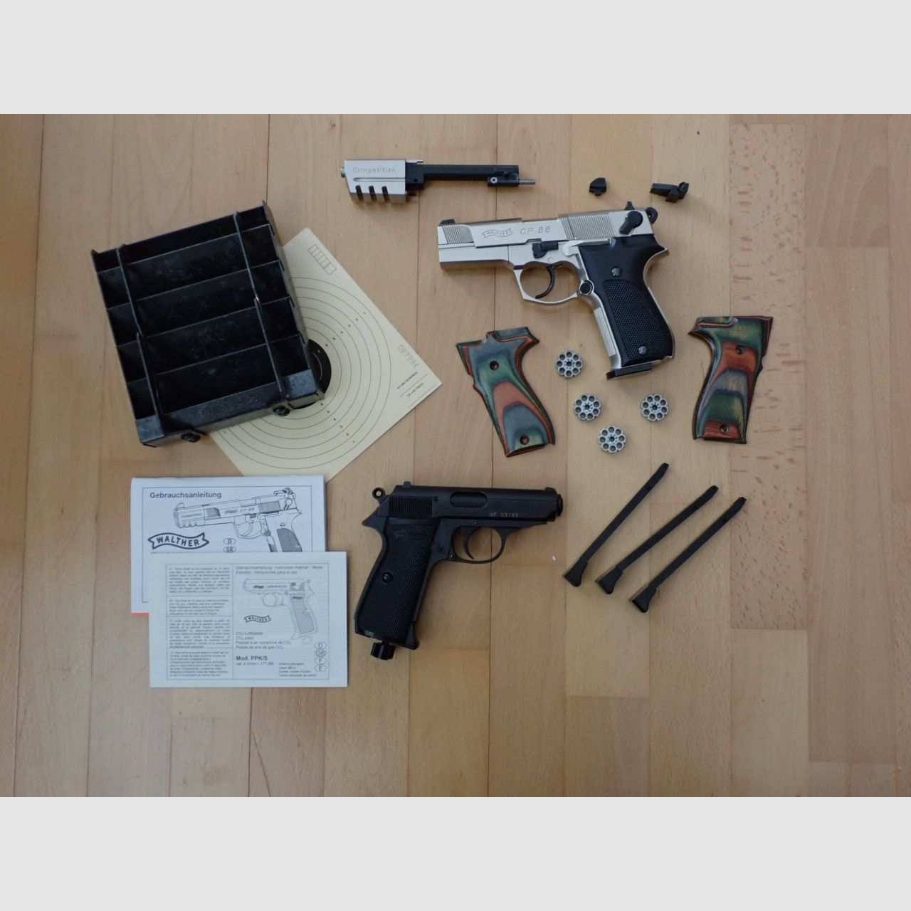 2 pistolets CO2 Walther – CP 88 et PPK/S