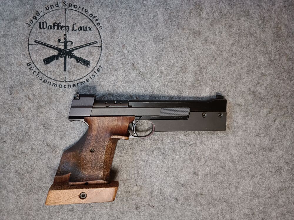 Hämmerli Switzerland Mod. 215 Sport with two barrel weights and accessories