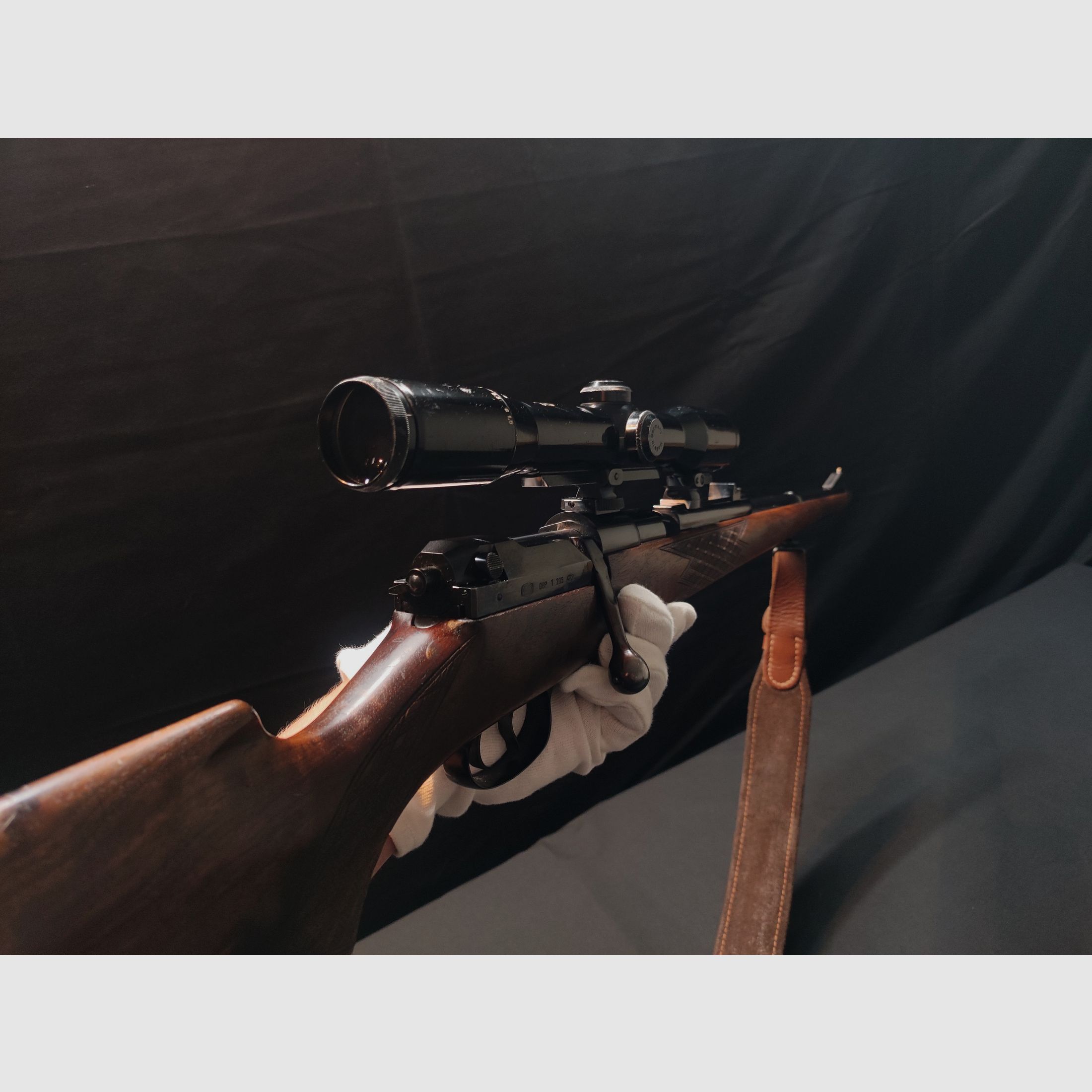 # Mauser Mod. 66 bolt-action rifle caliber 7x64 with Zeiss Diavari-D 1.5–6x – good condition – incl. 139 rounds hunting ammunition