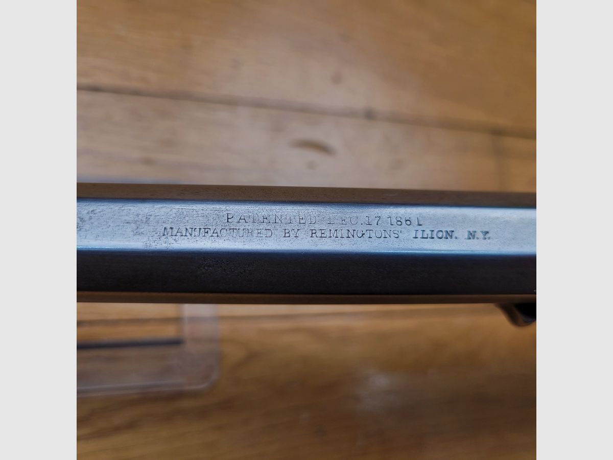 Exceptional military revolver Remington 1861 Old Army Model – Civil War weapon – Caliber 44 – Single serial number except for the cylinder – Only 10,000 weapons produced and in a rare variant! – Excellent aesthetic, mechanical, and barrel condition – Exceptional piece!, image 1 of 41