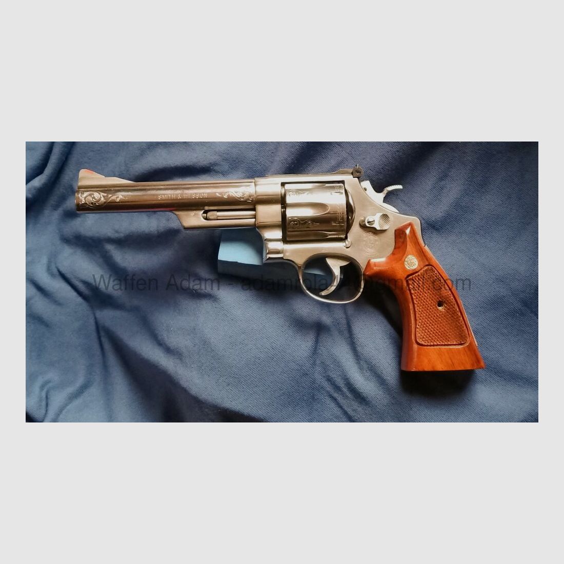 Smith & Wesson 6 inch 629-3 Stainless "de luxe