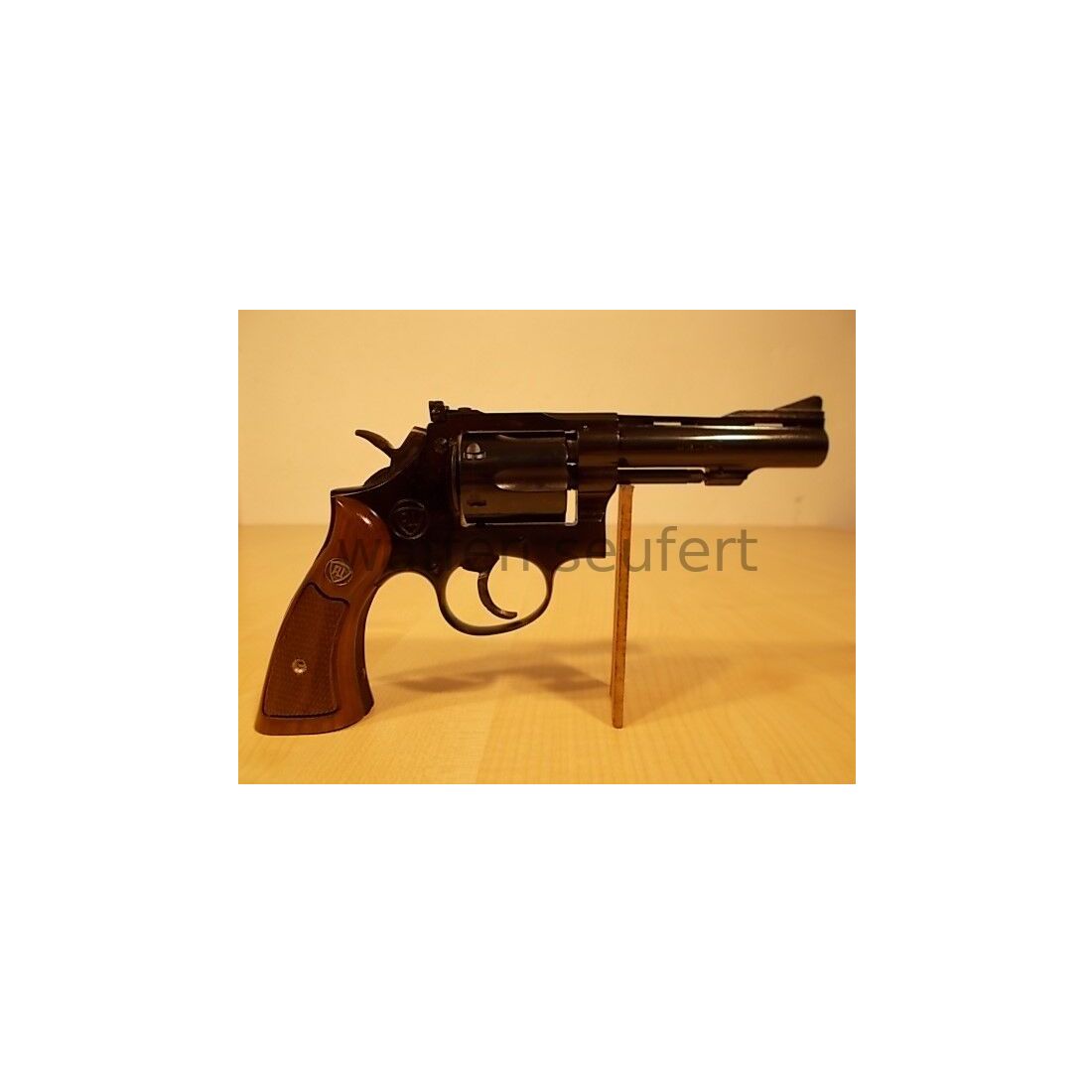 Franchi-Llama 4 Zoll Revolver