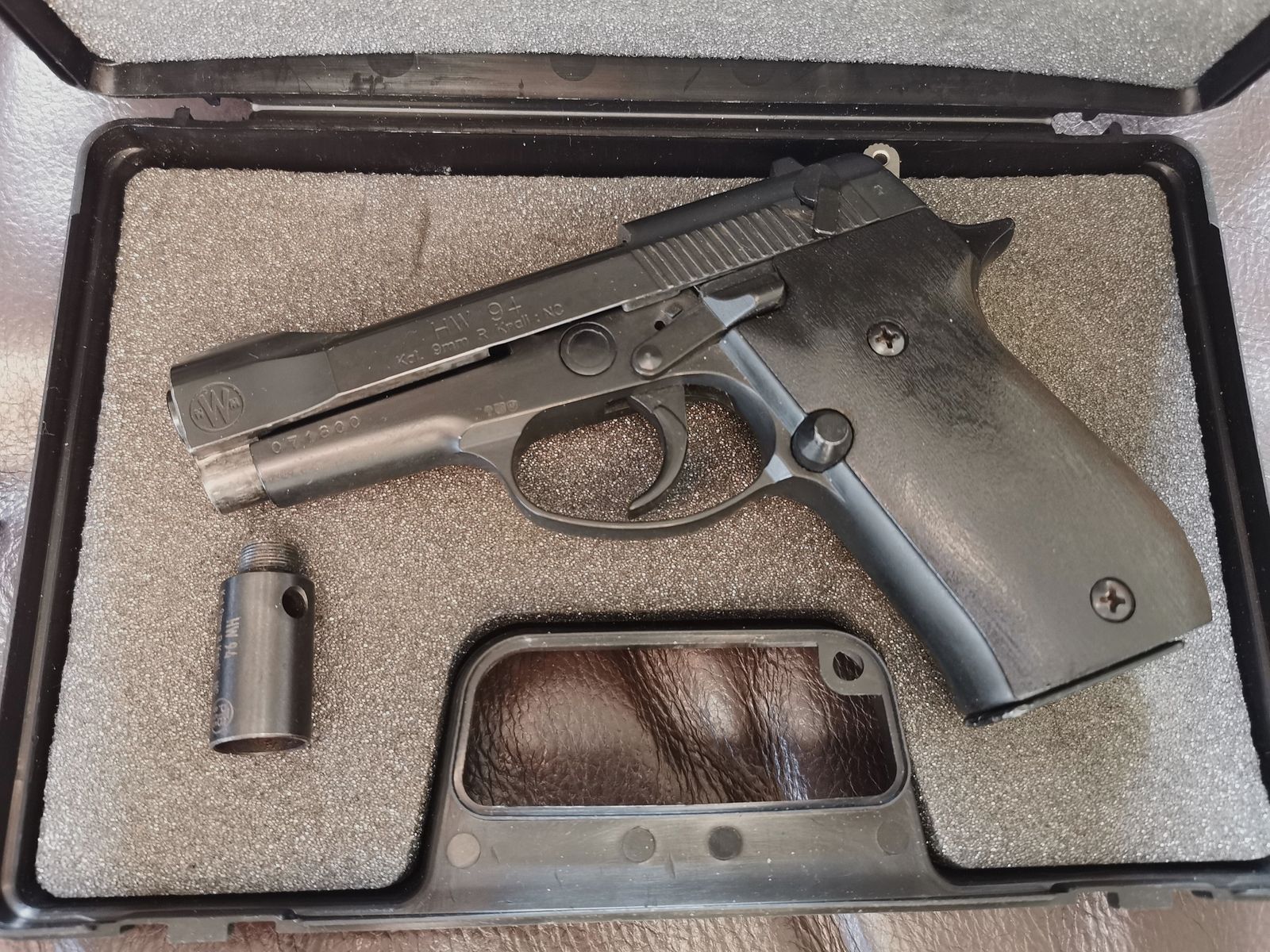 Weihrauch HW 94 completamente nero, usato con segni di usura, libero per Capodanno a partire da 18 anni.