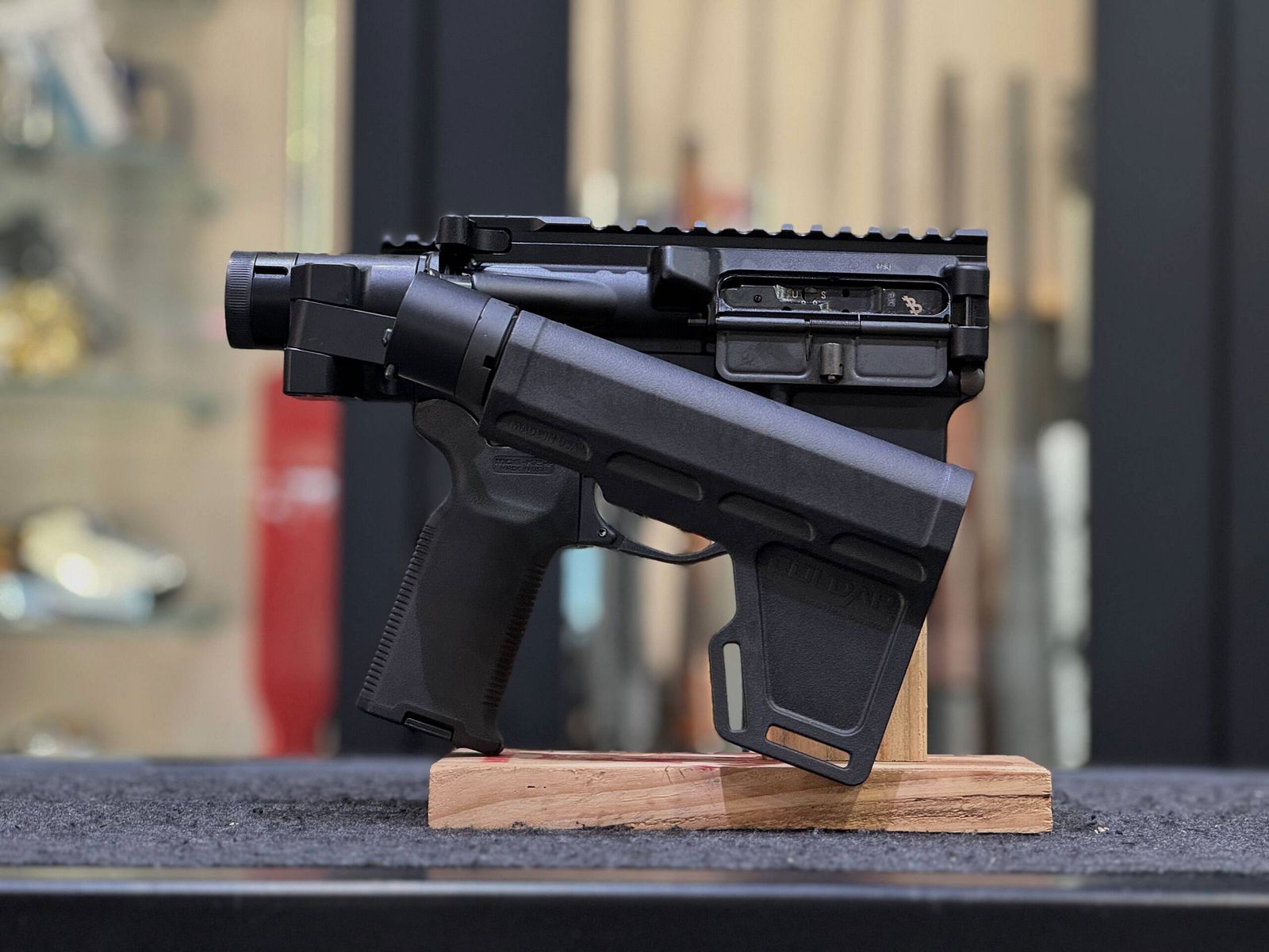 FOLD AR PISTOLE 300 AAC, Bild 8 von 9