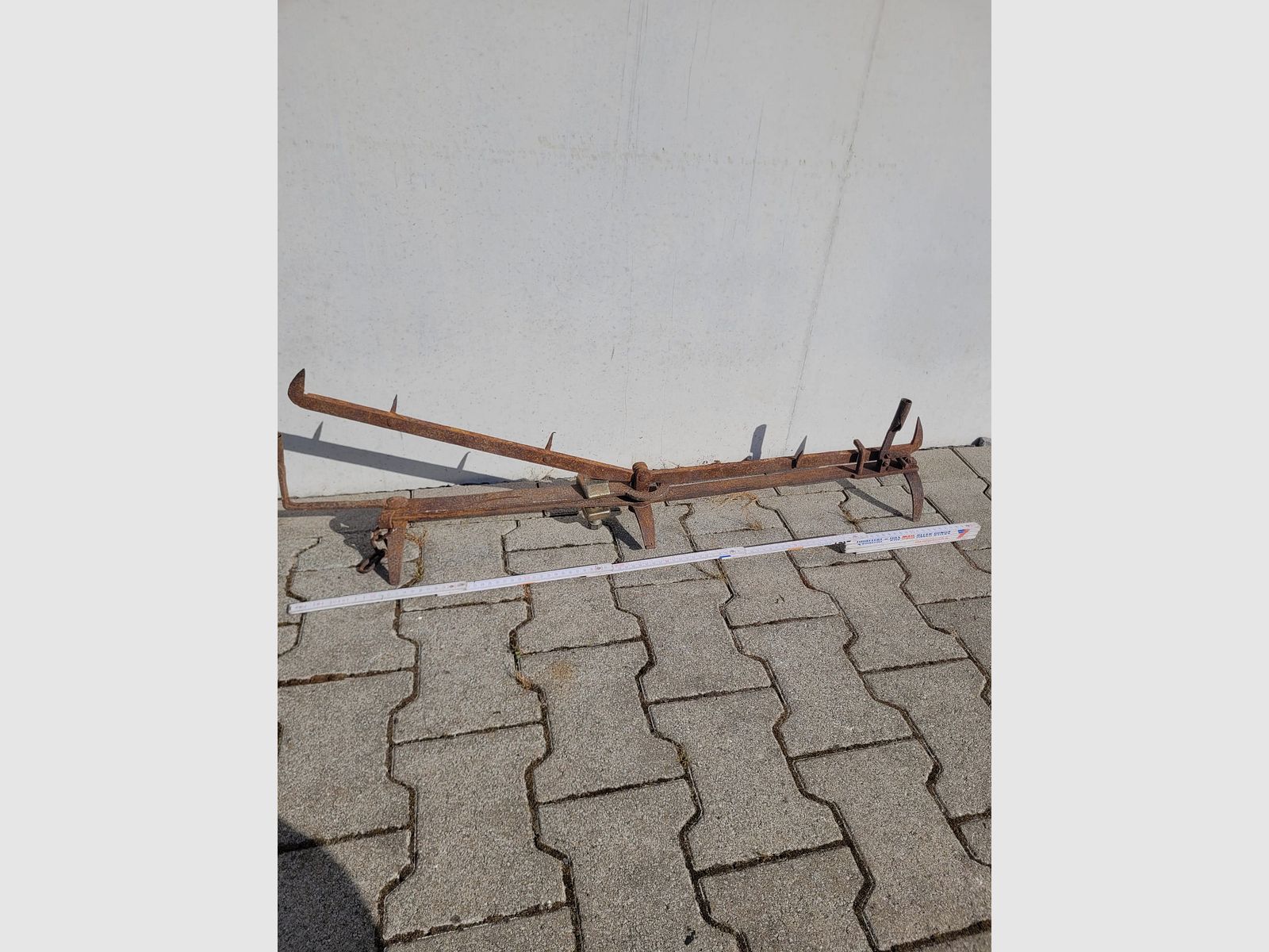 Fangeisen Dekoration Bärenfalle 95cm, seltene Form