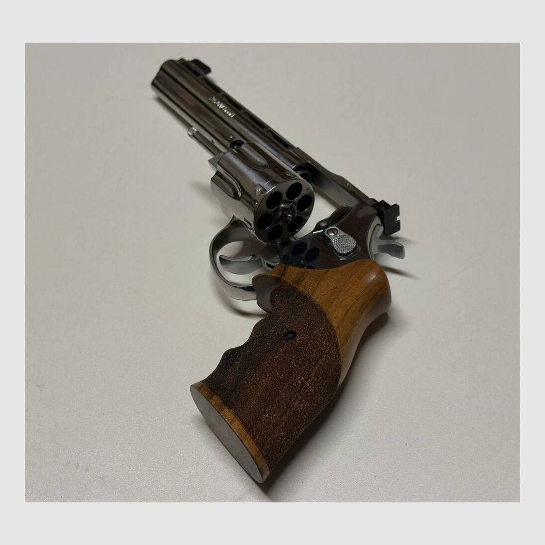 Taurus Euro Champion, image 4 of 5