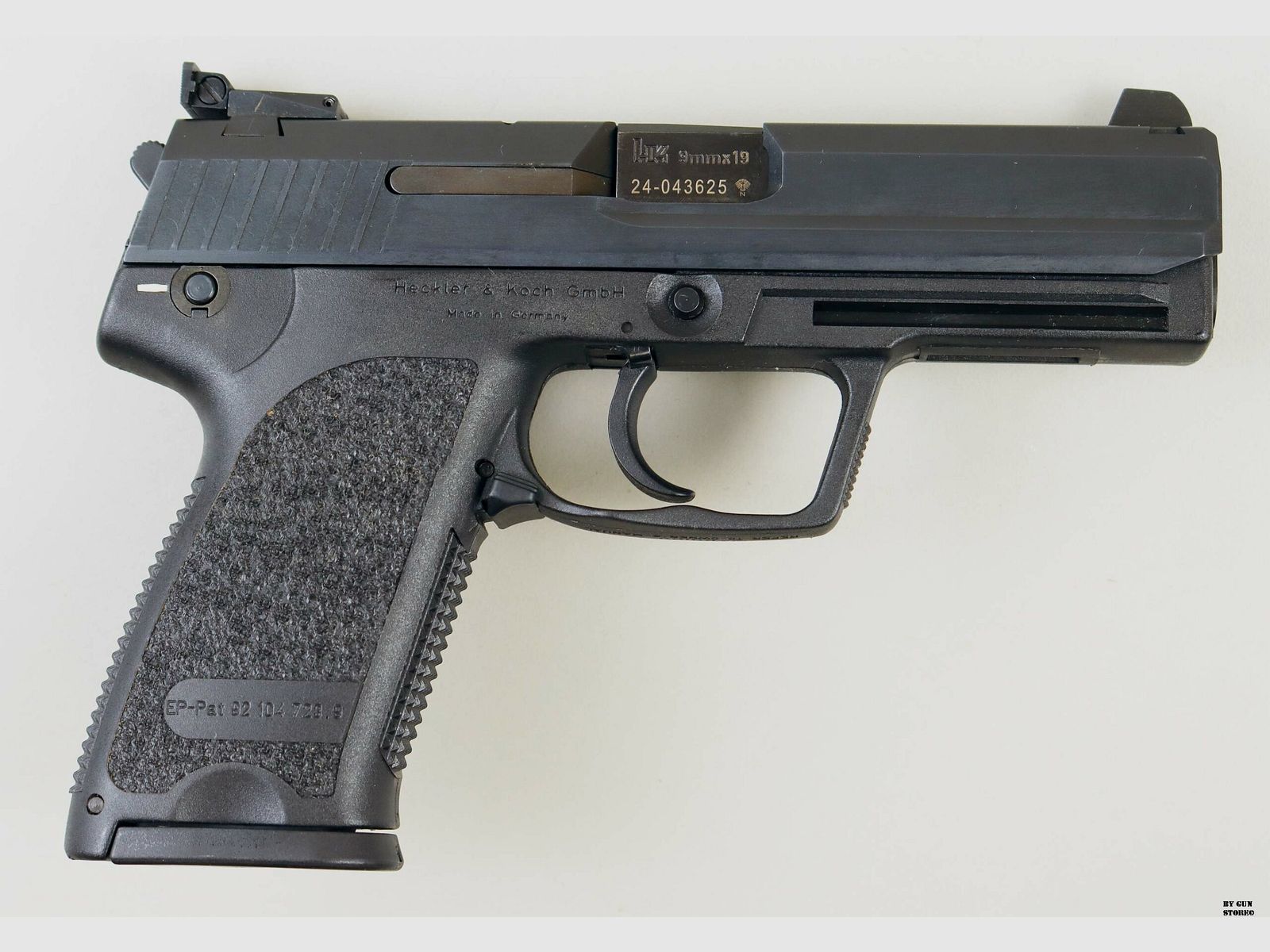 Pistola Heckler & Koch mod. USP cal. 9×19 mm matr. 24-043625, imagen 3 de 11
